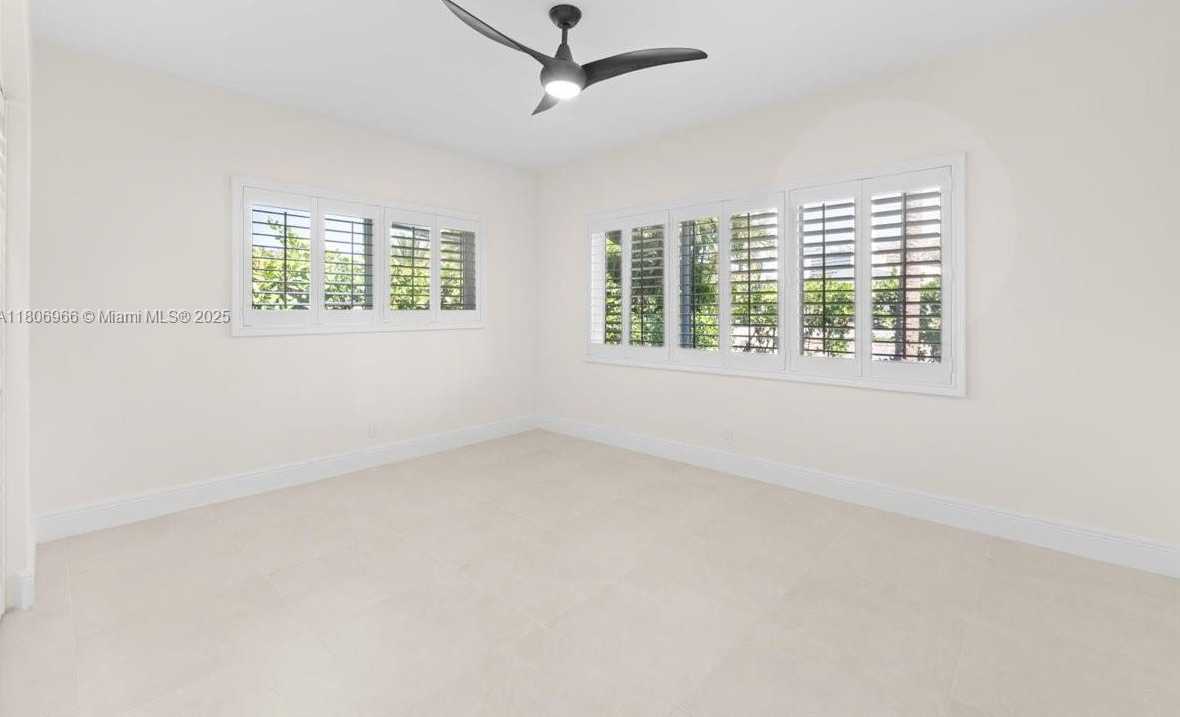 Small Image of 1635 SEABREEZE BLVD, Fort Lauderdale Number 9