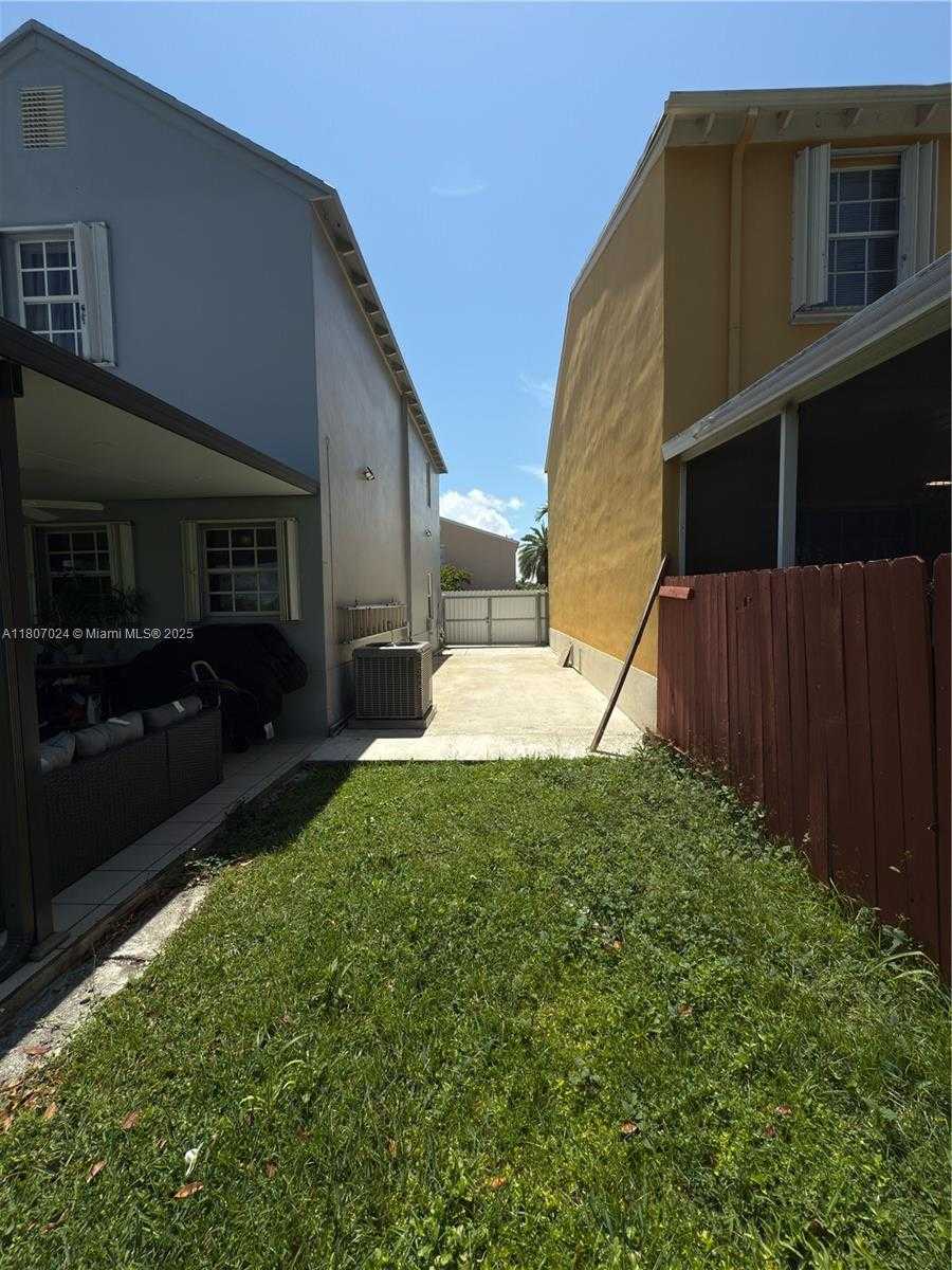 Small Image of 26951 SOUTH WEST 119TH CT, Homestead Number 18