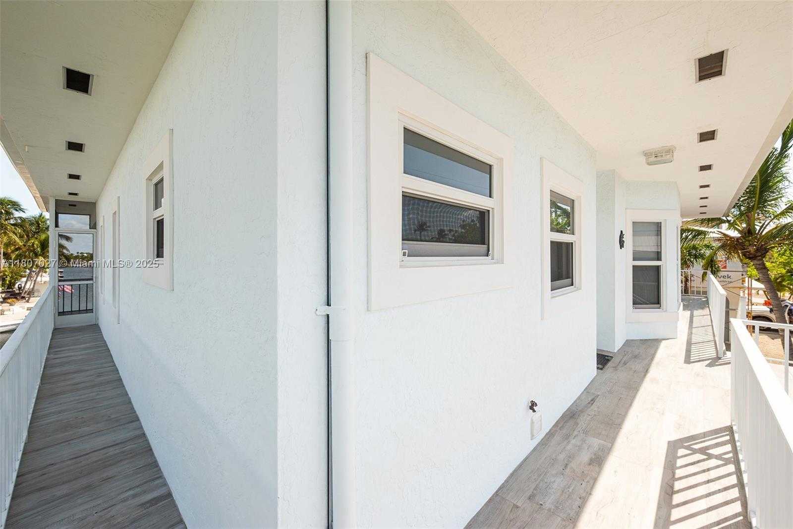 Small Image of 141 EL CAPITAN DR, Islamorada Number 12