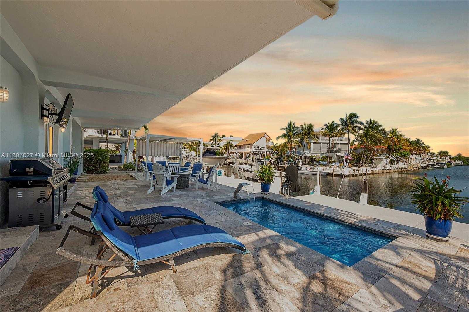 Small Image of 141 EL CAPITAN DR, Islamorada Number 2