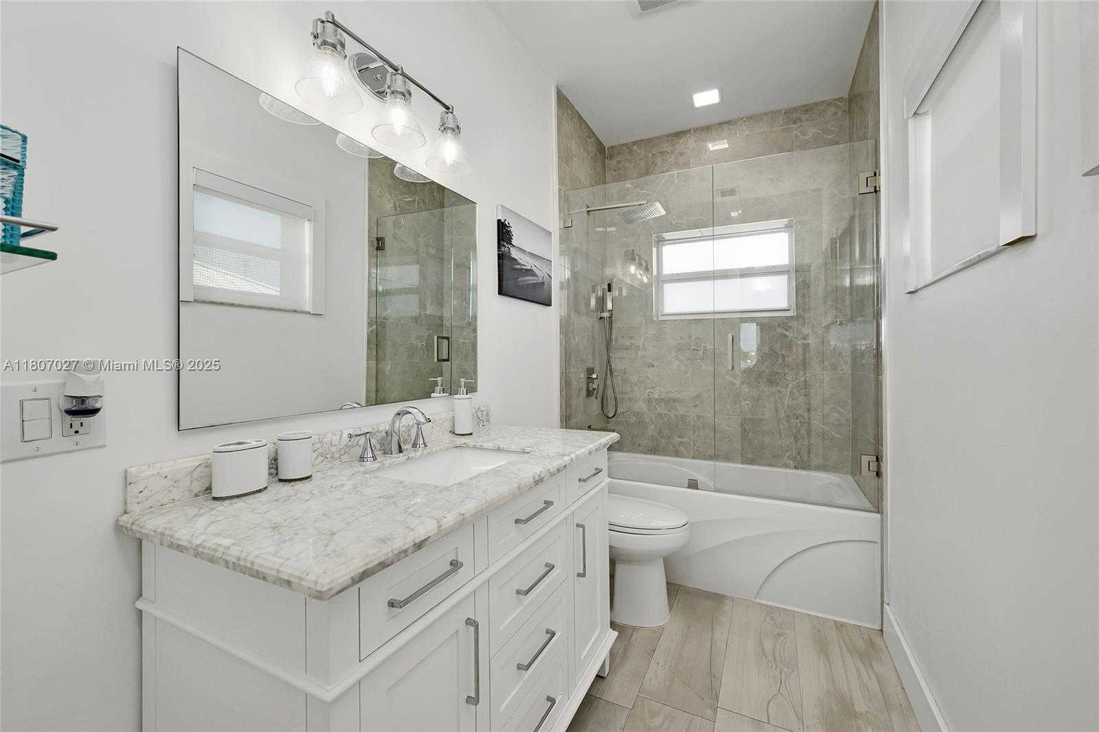 Small Image of 141 EL CAPITAN DR, Islamorada Number 25