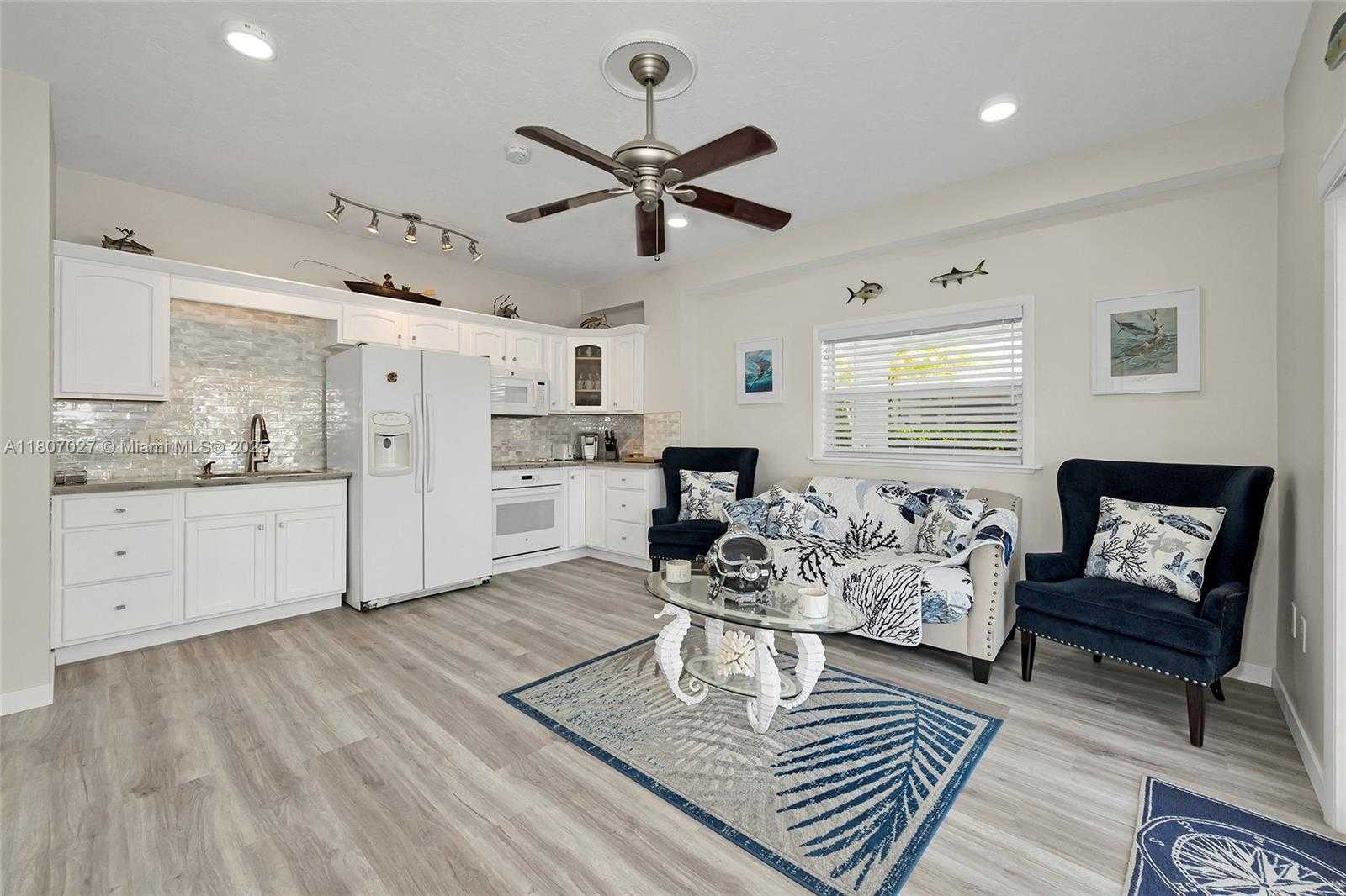 Small Image of 141 EL CAPITAN DR, Islamorada Number 45
