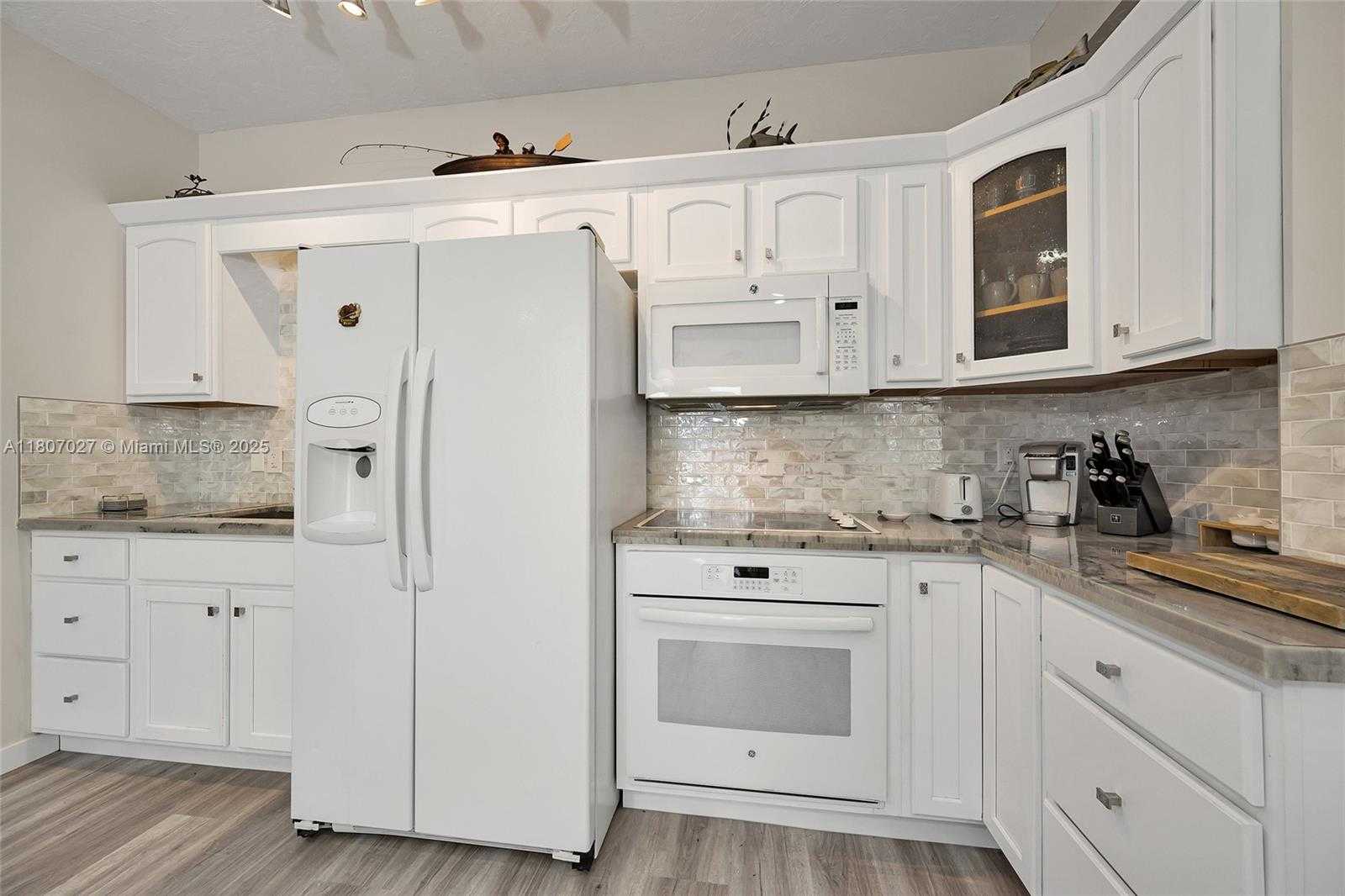 Small Image of 141 EL CAPITAN DR, Islamorada Number 47