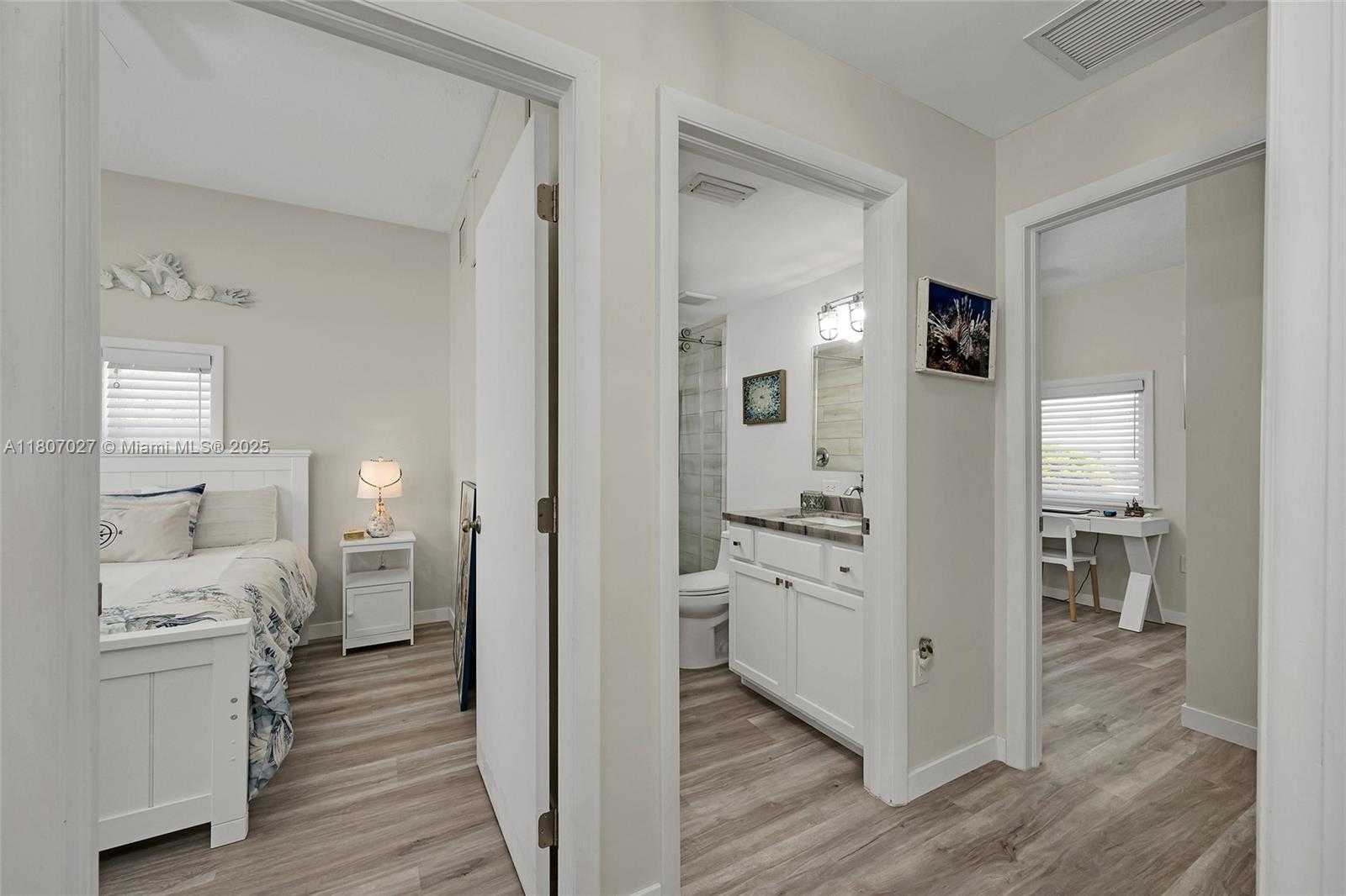 Small Image of 141 EL CAPITAN DR, Islamorada Number 49