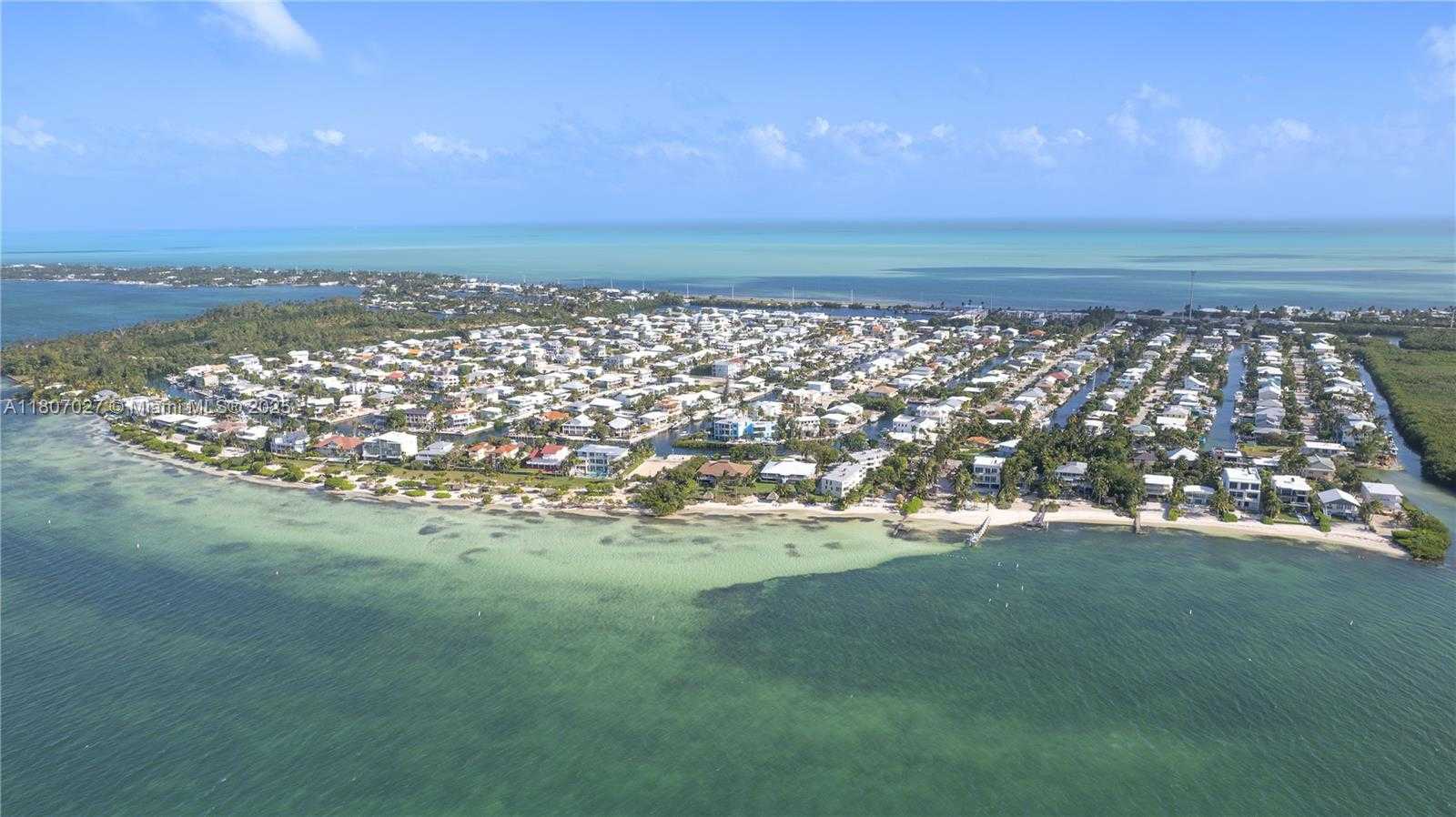 Small Image of 141 EL CAPITAN DR, Islamorada Number 76