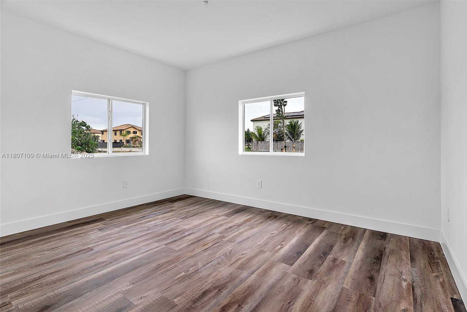 Small Image of 24062 SOUTH WEST 116TH CT, Homestead Number 17