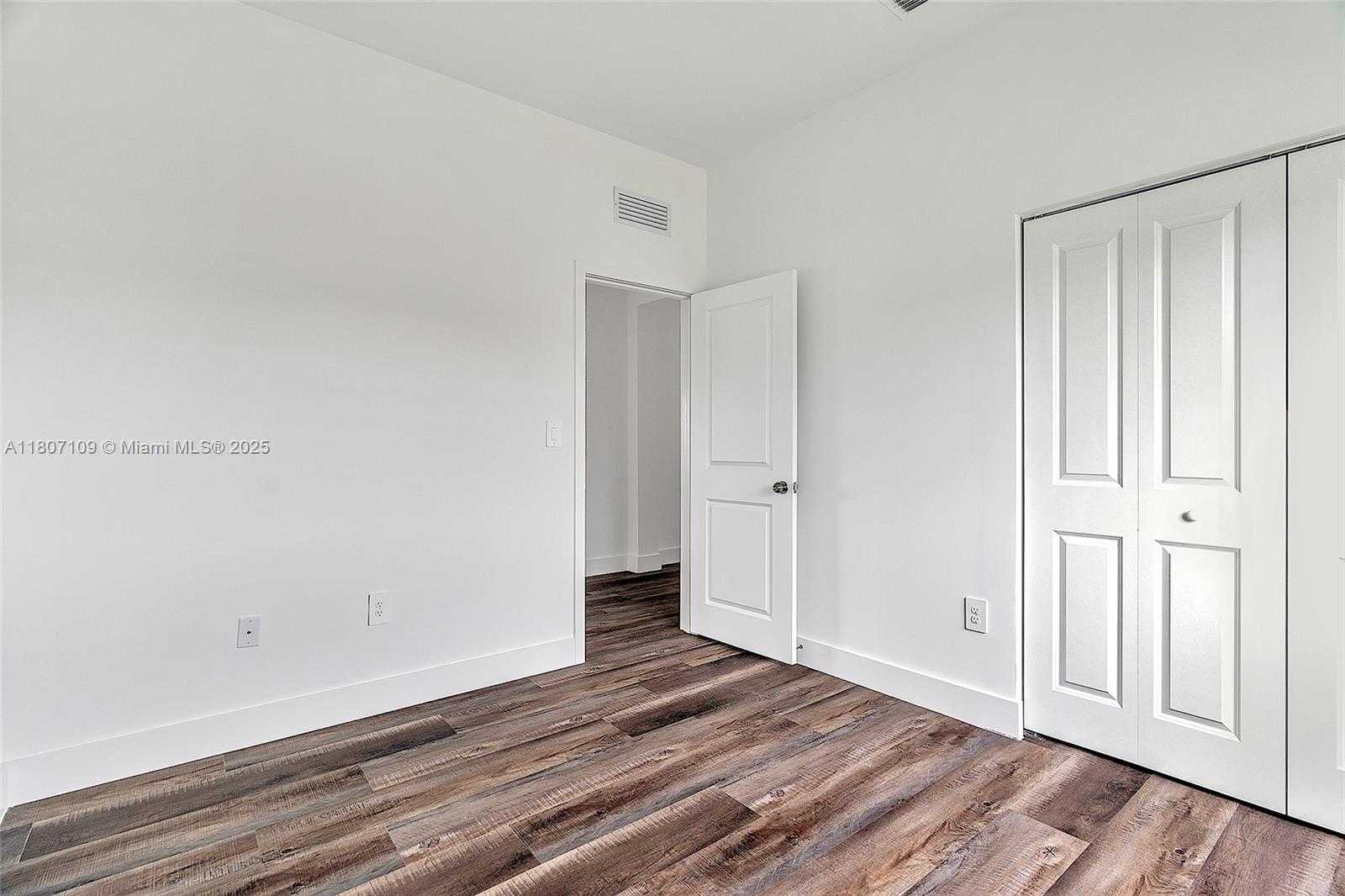 Small Image of 24062 SOUTH WEST 116TH CT, Homestead Number 23