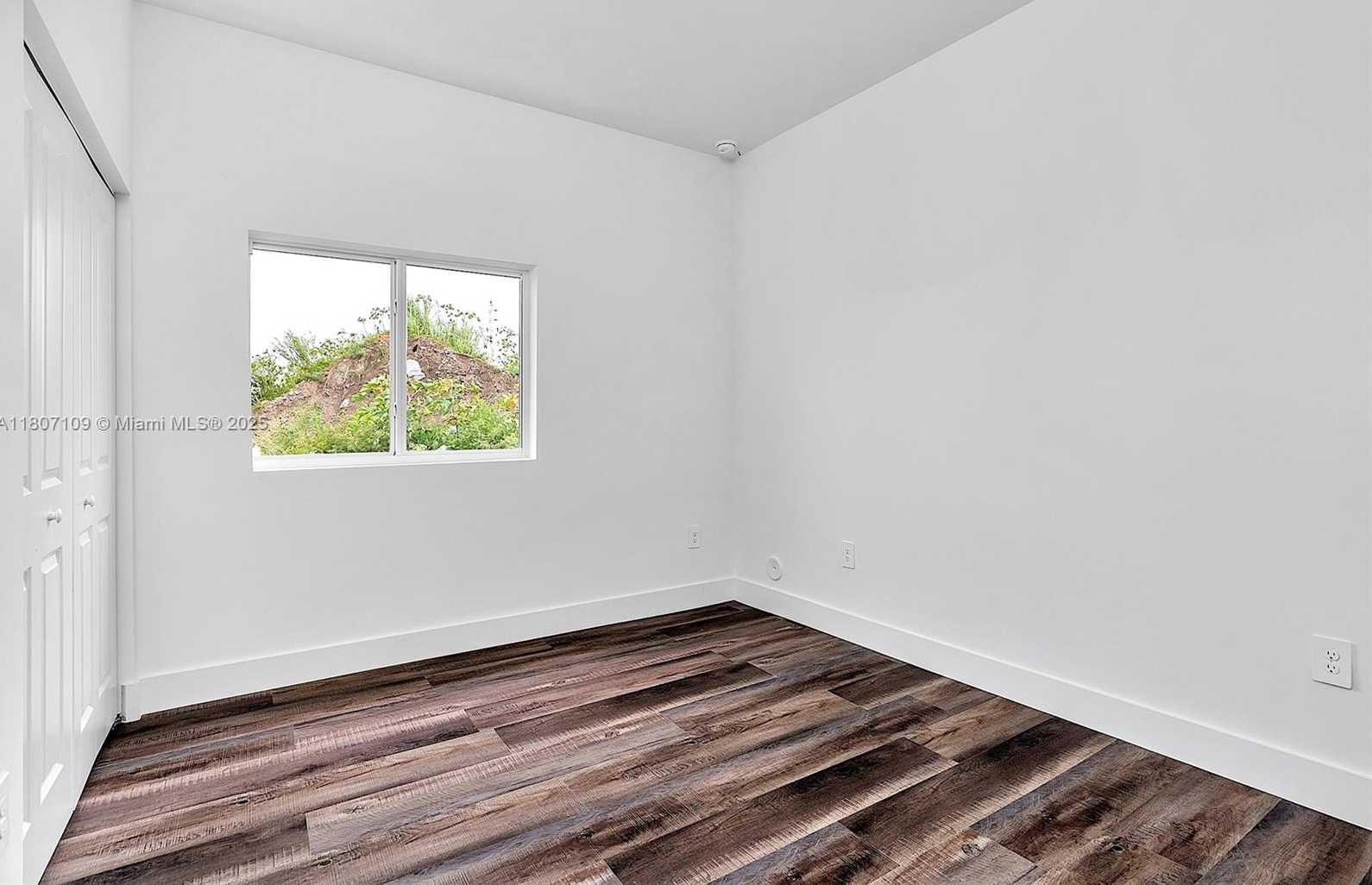 Small Image of 24062 SOUTH WEST 116TH CT, Homestead Number 26