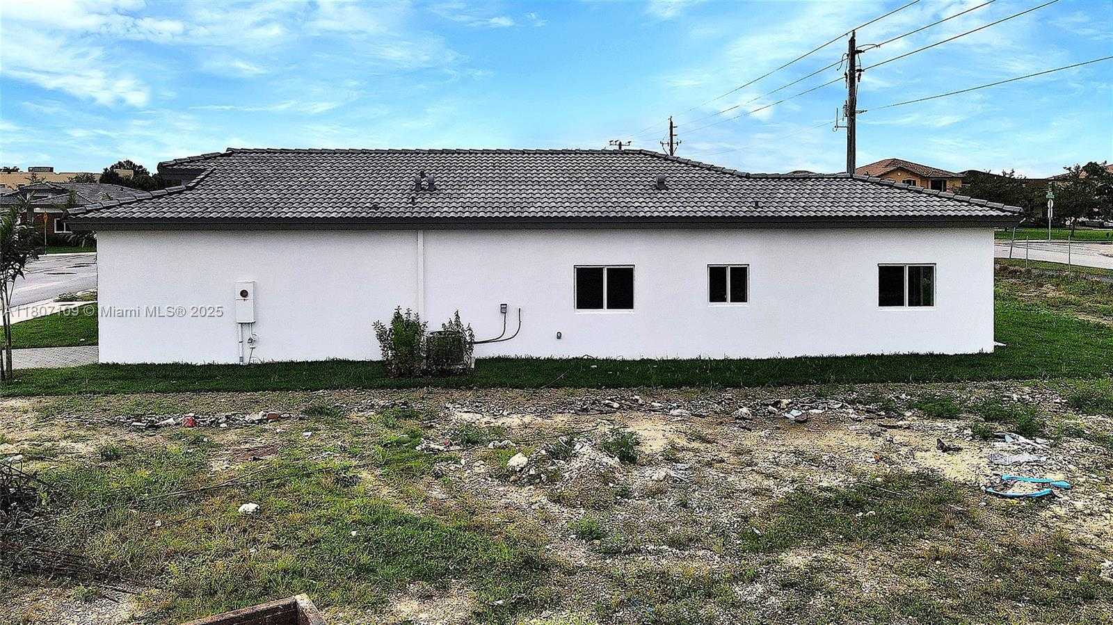 Small Image of 24062 SOUTH WEST 116TH CT, Homestead Number 28