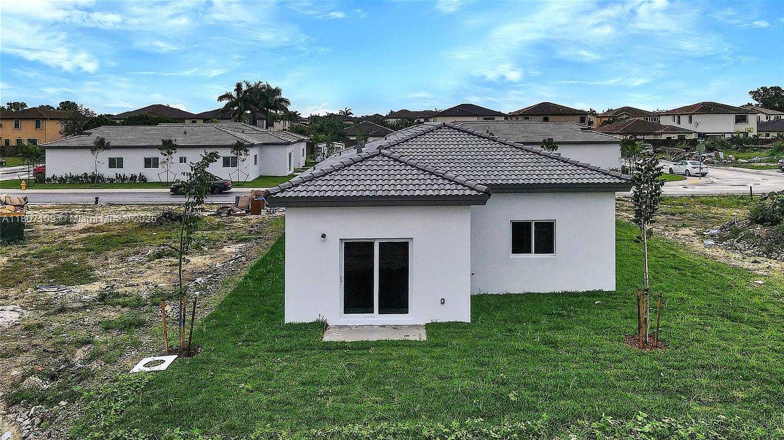 Small Image of 24062 SOUTH WEST 116TH CT, Homestead Number 31