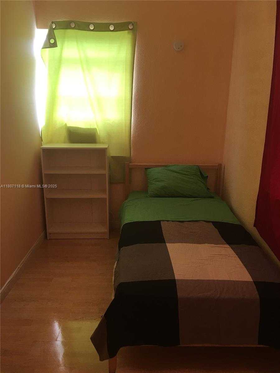 Small Image of 131 CAROLINA AVE, Fort Lauderdale Number 13