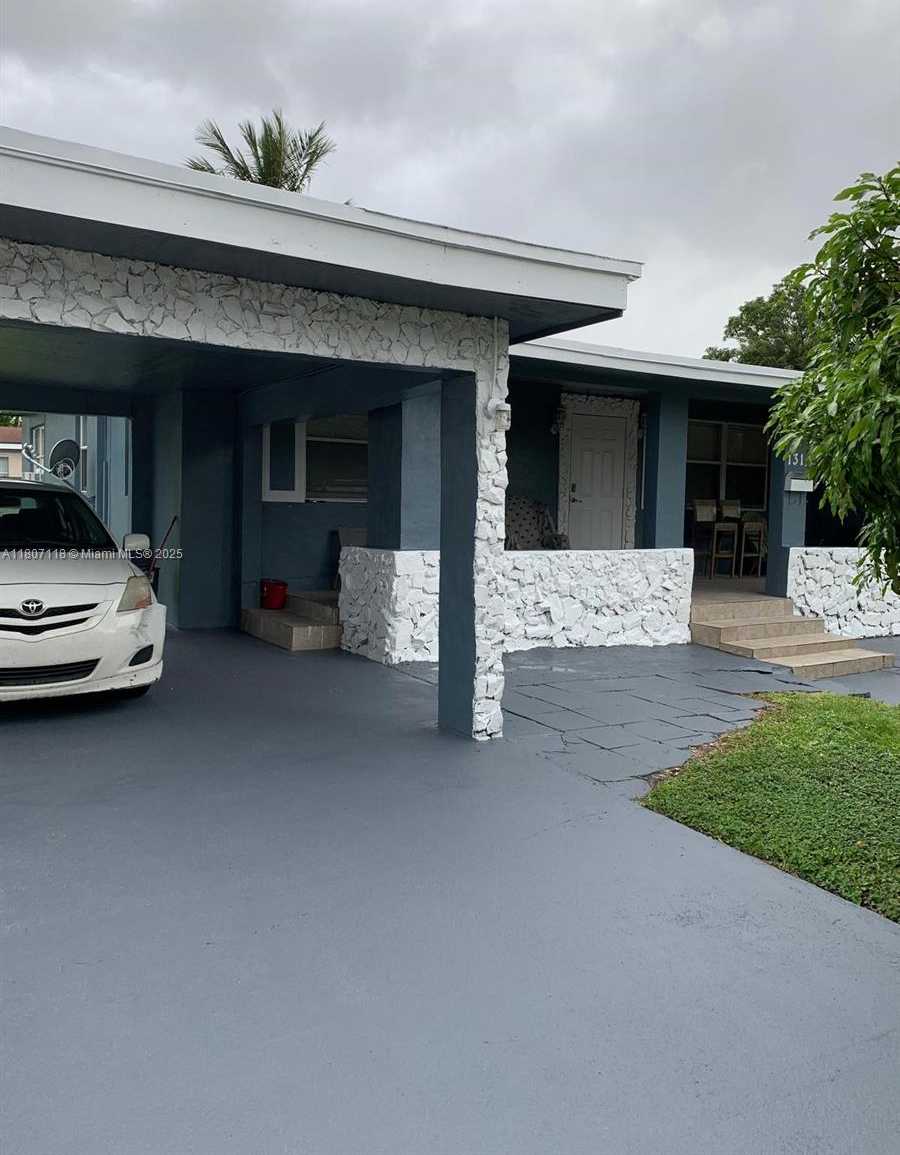 Small Image of 131 CAROLINA AVE, Fort Lauderdale Number 2