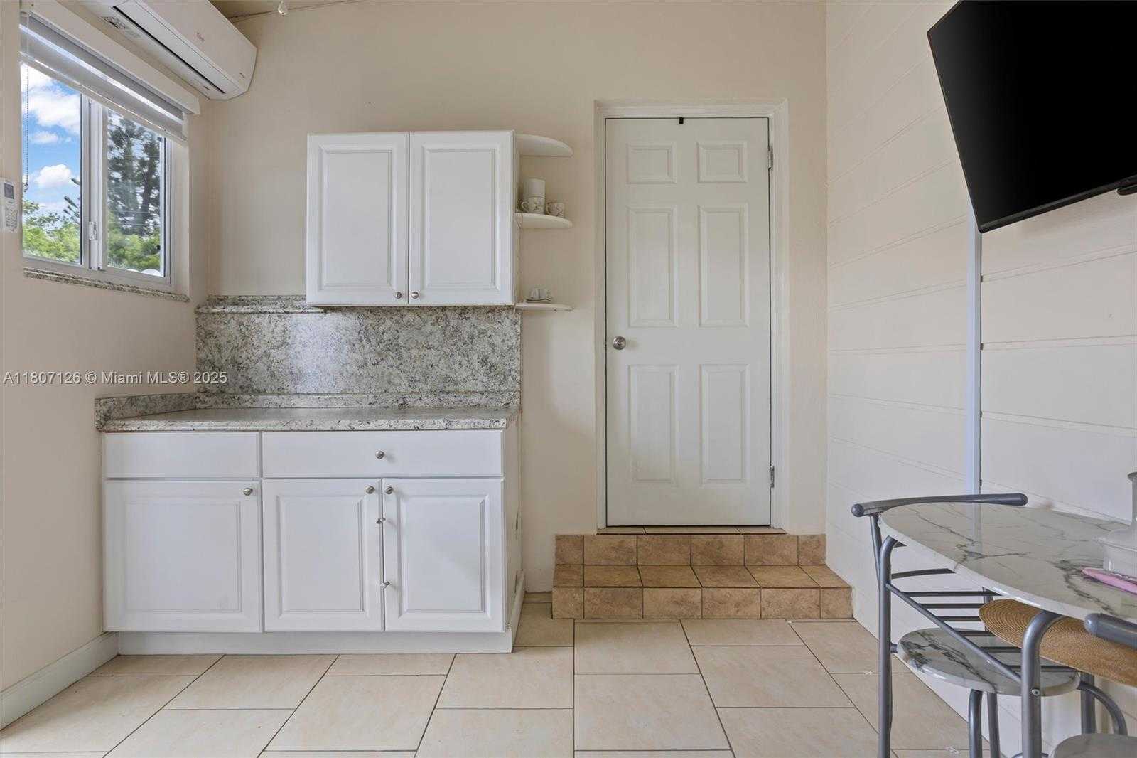 Small Image of 881 NORTH WEST 177TH TER, Miami Gardens Number 15
