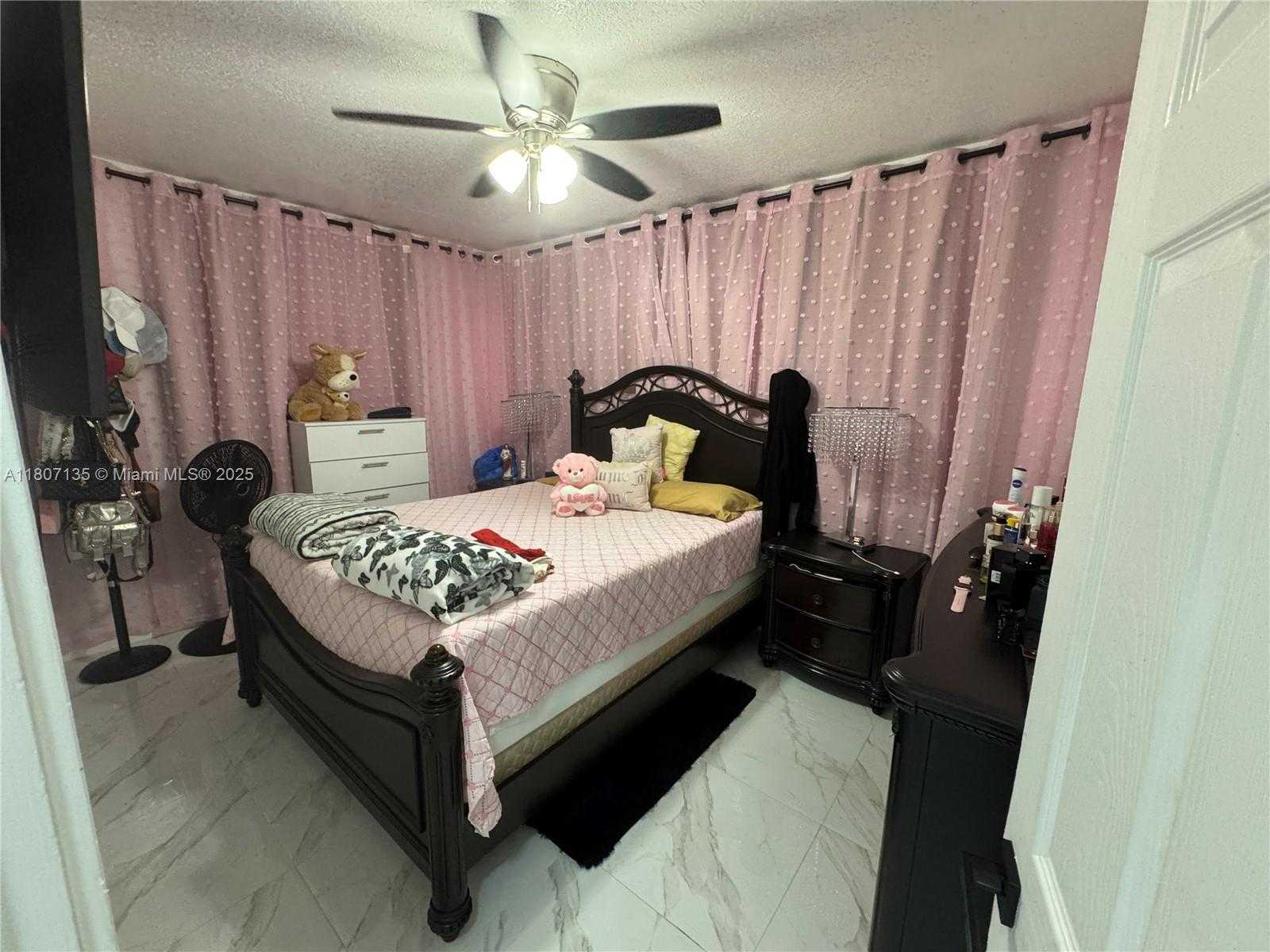 Small Image of 14581 JACKSON ST, Miami Number 17