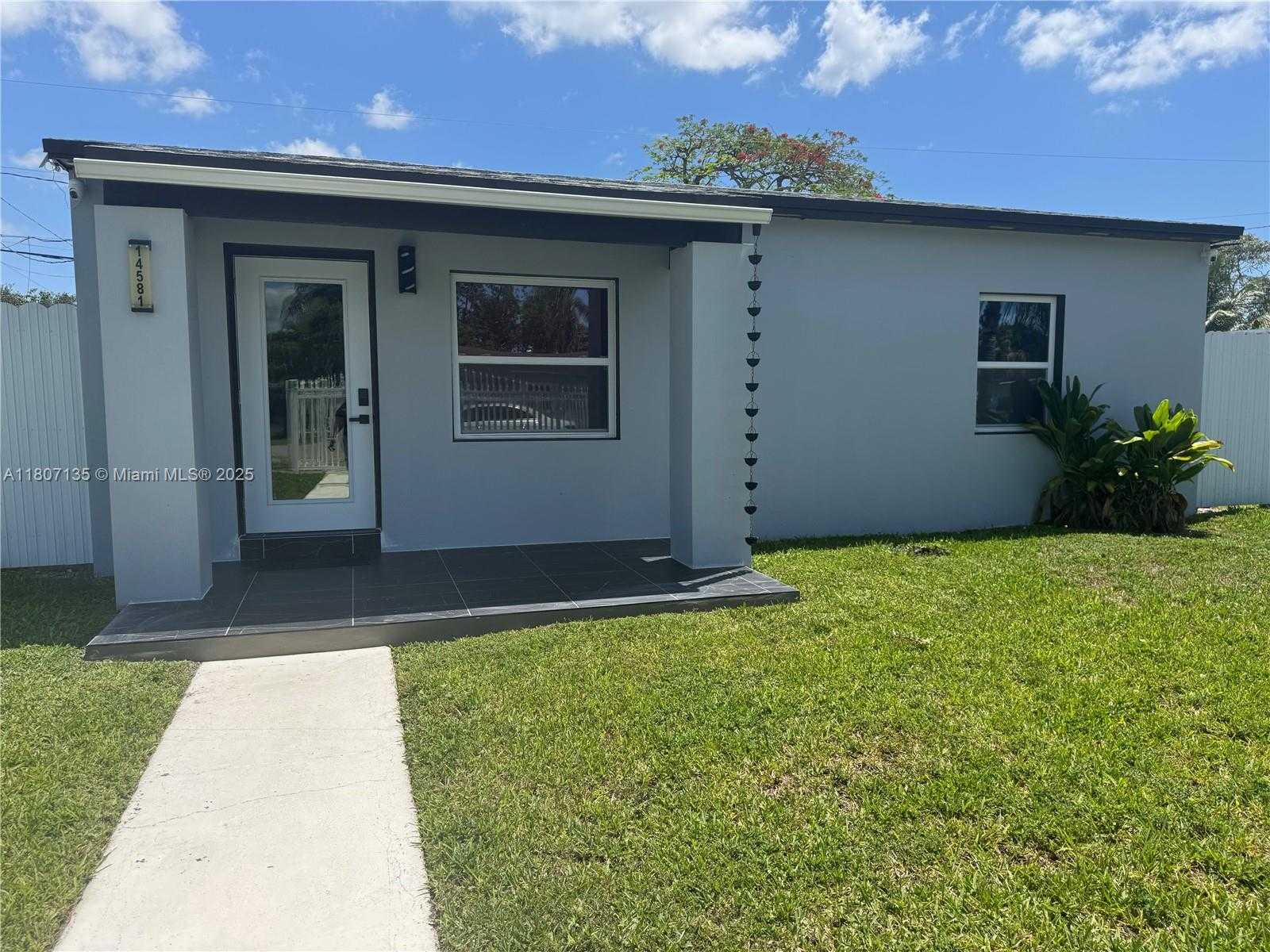 Small Image of 14581 JACKSON ST, Miami Number 2