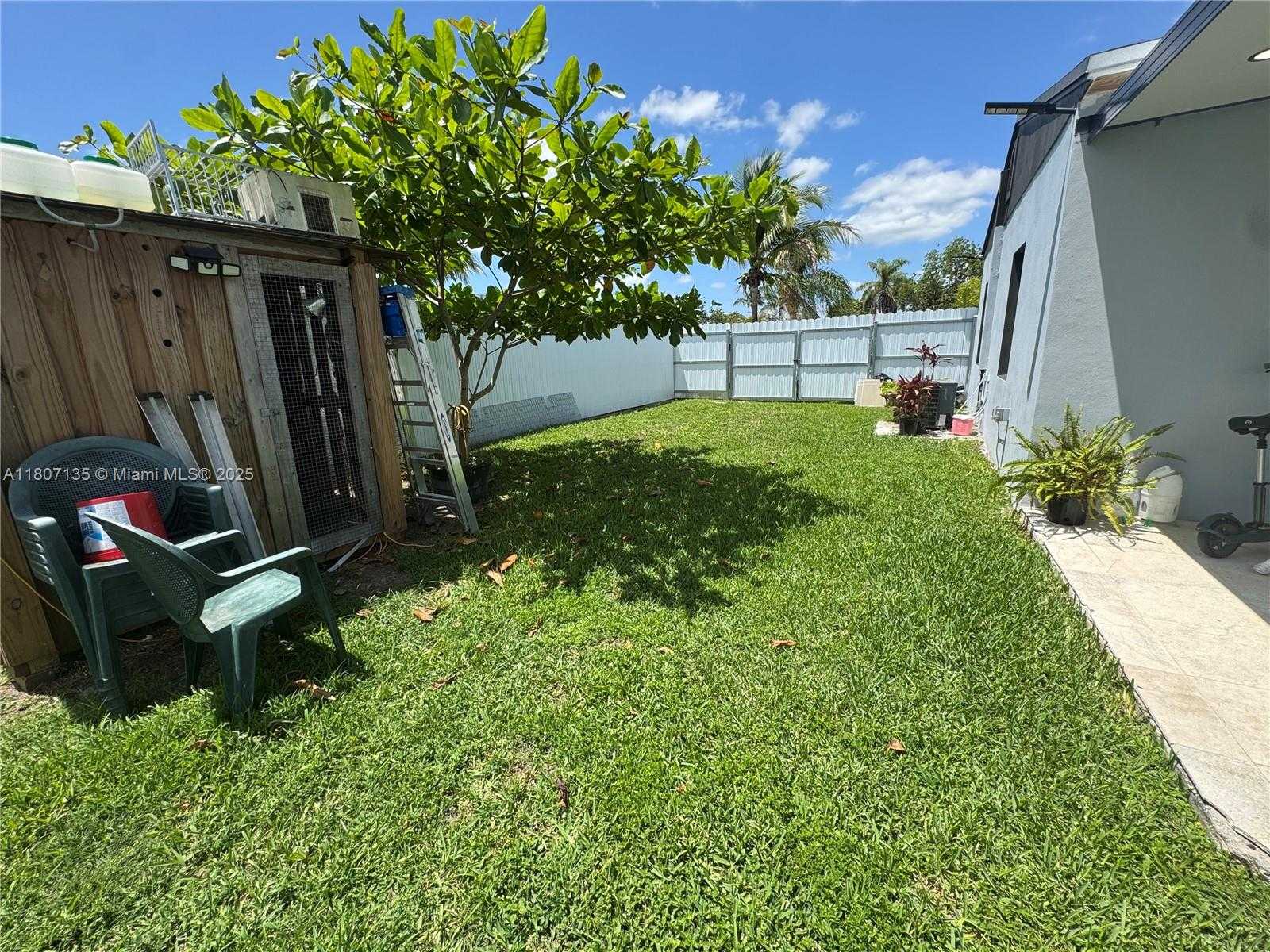 Small Image of 14581 JACKSON ST, Miami Number 25