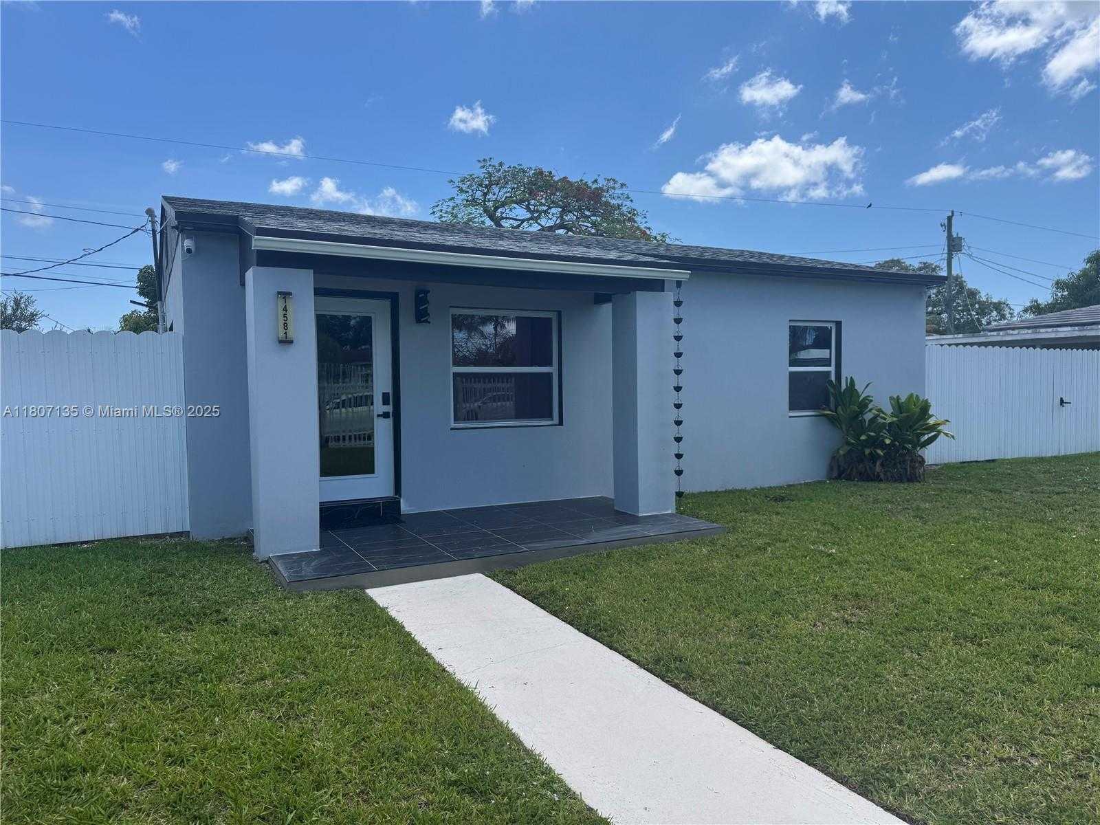 Small Image of 14581 JACKSON ST, Miami Number 3