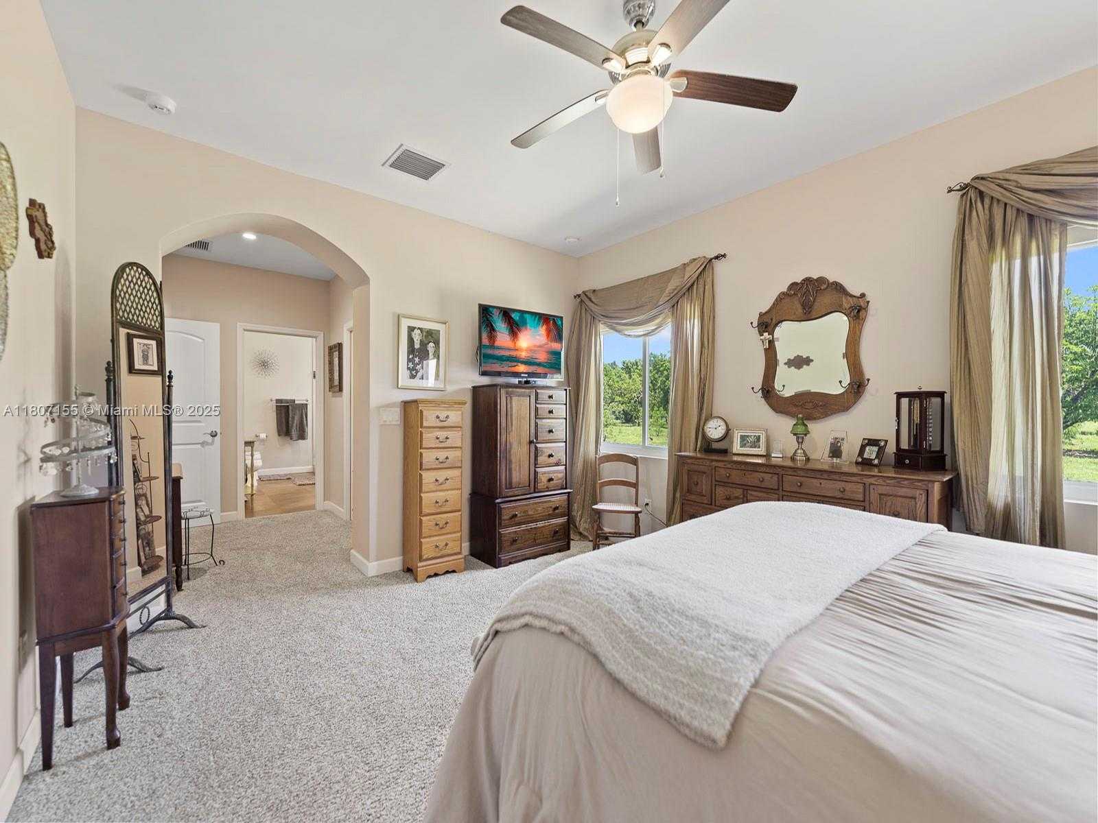Small Image of 15150 SOUTH WEST 240TH ST, Homestead Number 19