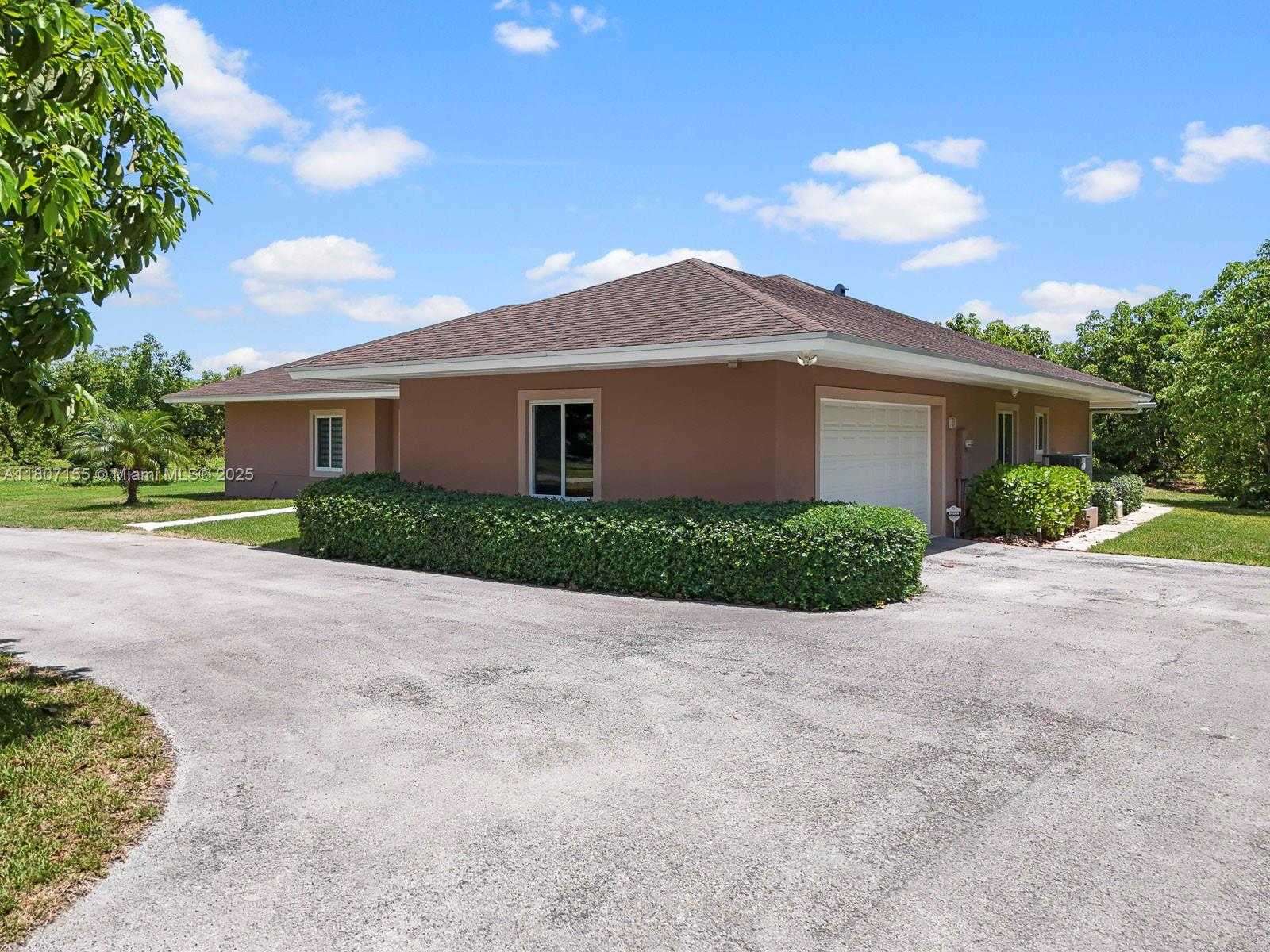Small Image of 15150 SOUTH WEST 240TH ST, Homestead Number 38