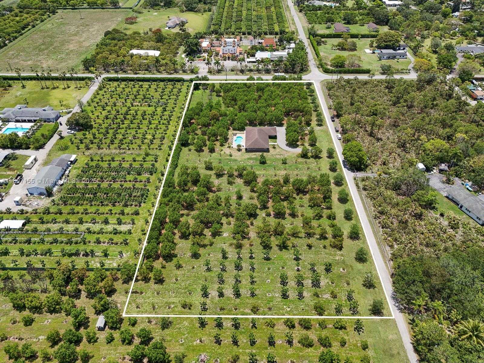 Small Image of 15150 SOUTH WEST 240TH ST, Homestead Number 52