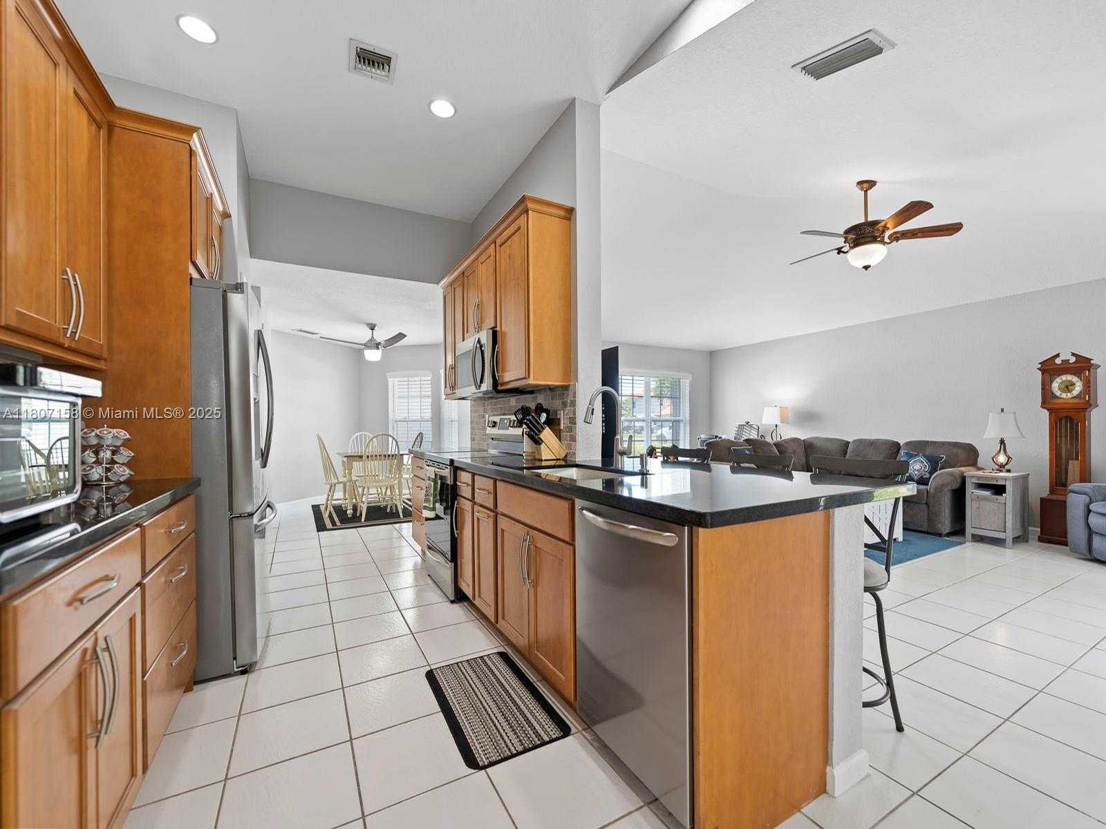 Small Image of 2703 AUGUSTA DR, Homestead Number 7