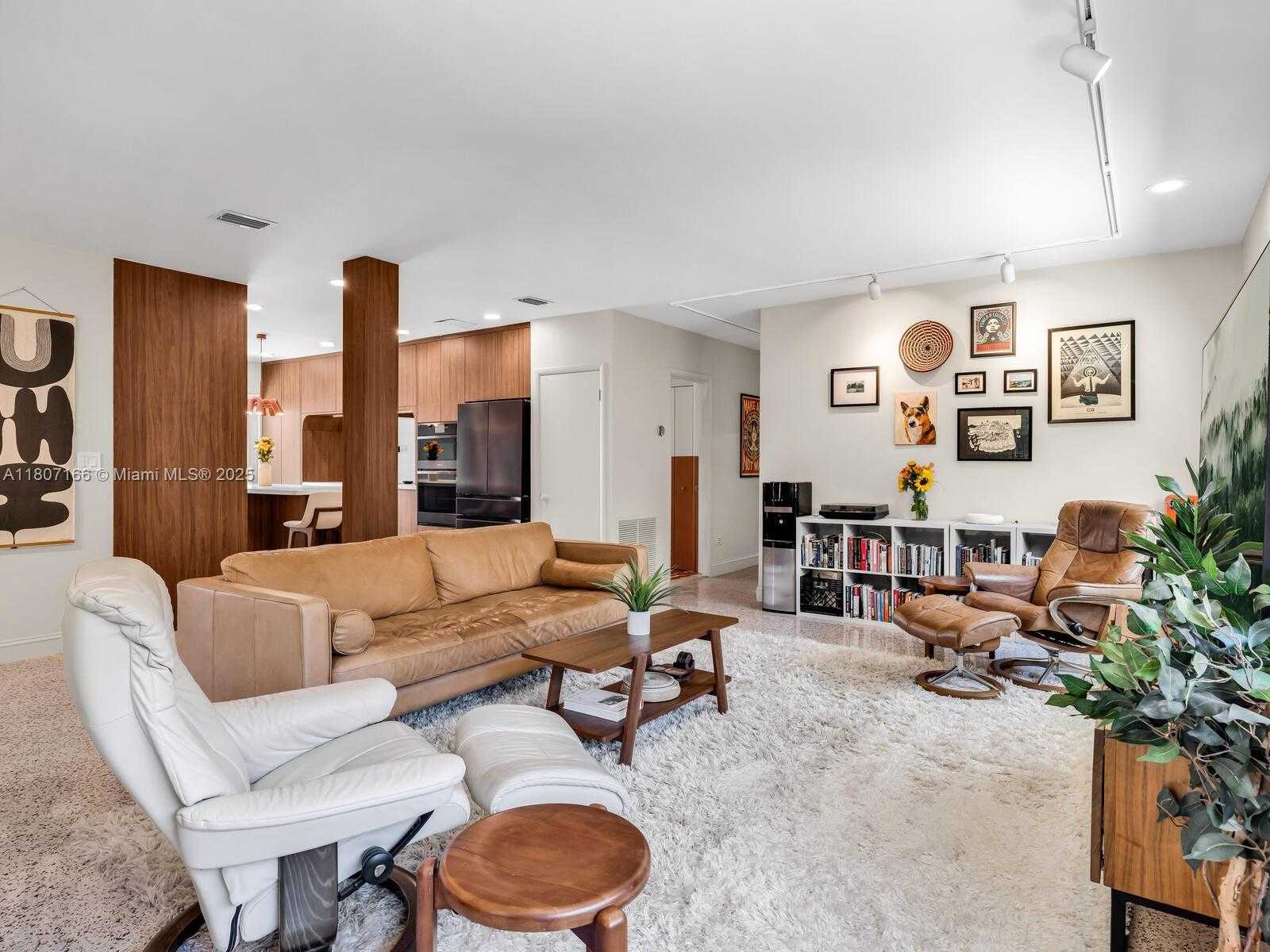 Small Image of 1221 NORTH EAST 85TH ST, Miami Number 13