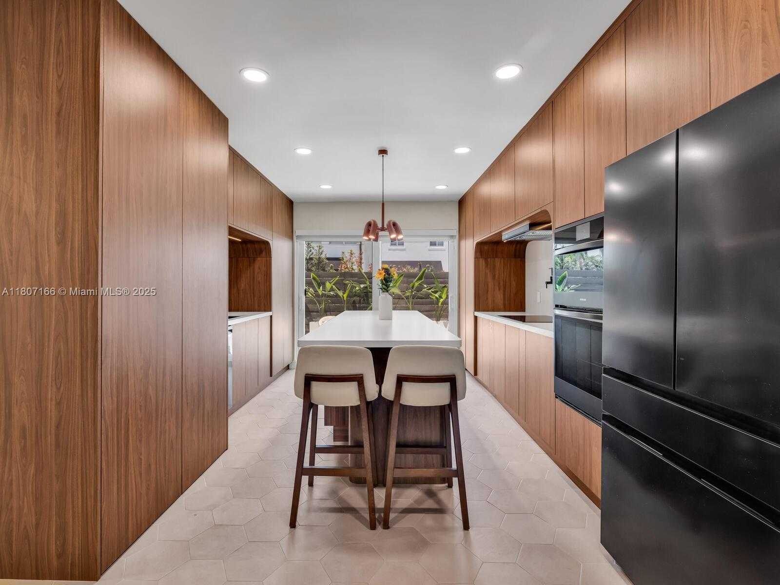 Small Image of 1221 NORTH EAST 85TH ST, Miami Number 15