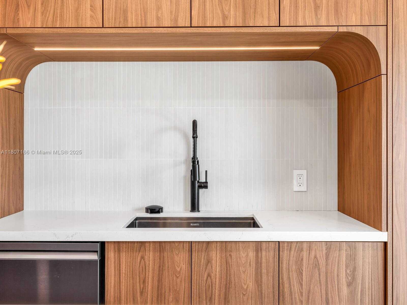 Small Image of 1221 NORTH EAST 85TH ST, Miami Number 17