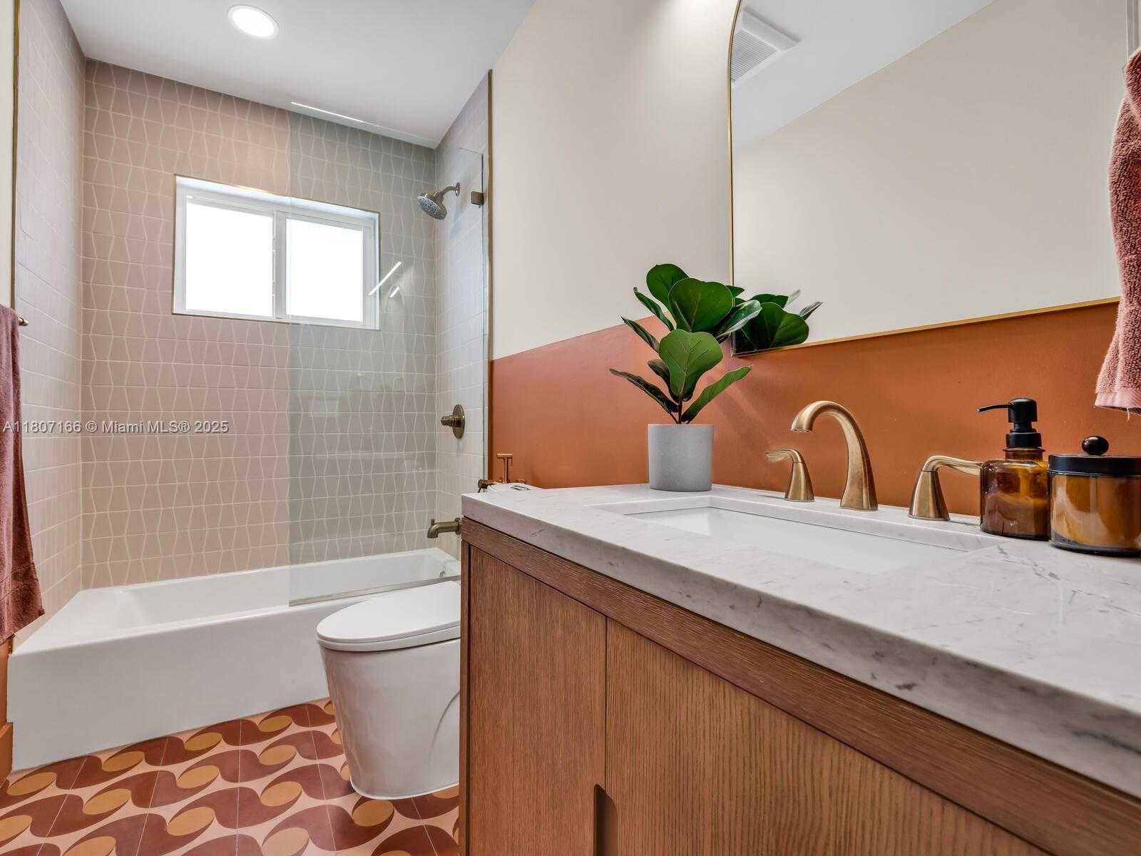 Small Image of 1221 NORTH EAST 85TH ST, Miami Number 23