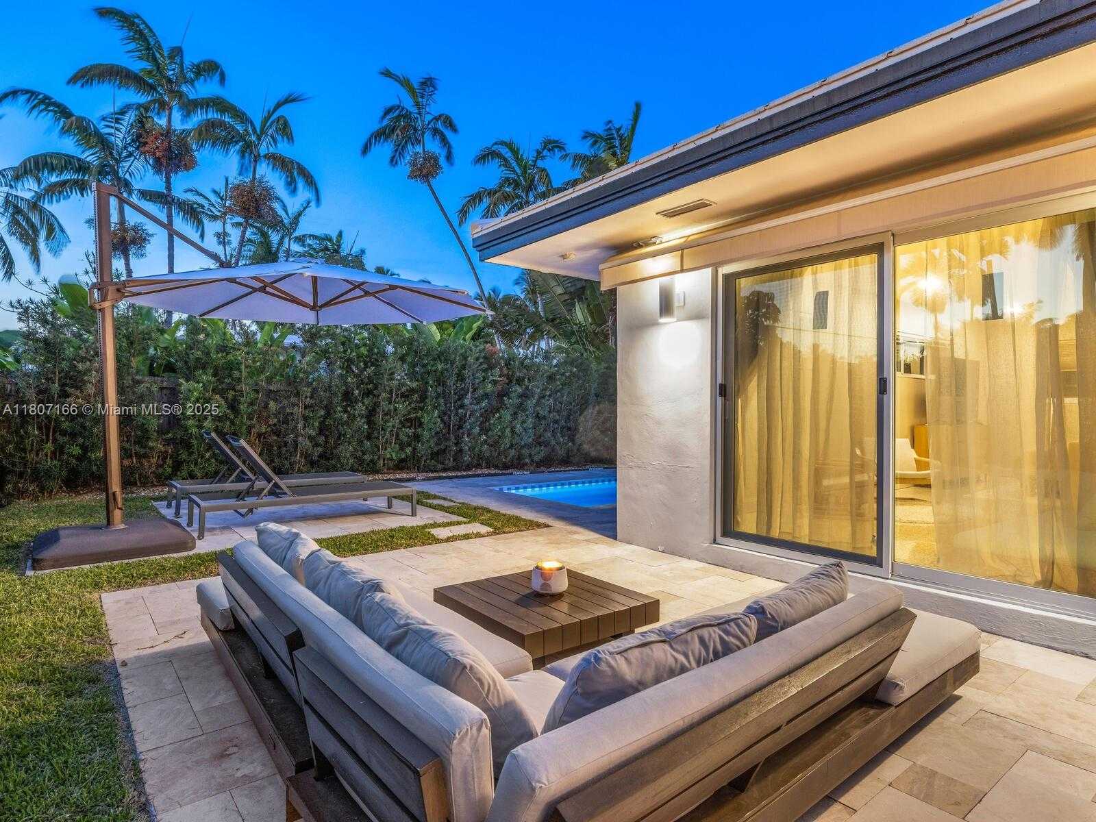 Small Image of 1221 NORTH EAST 85TH ST, Miami Number 41