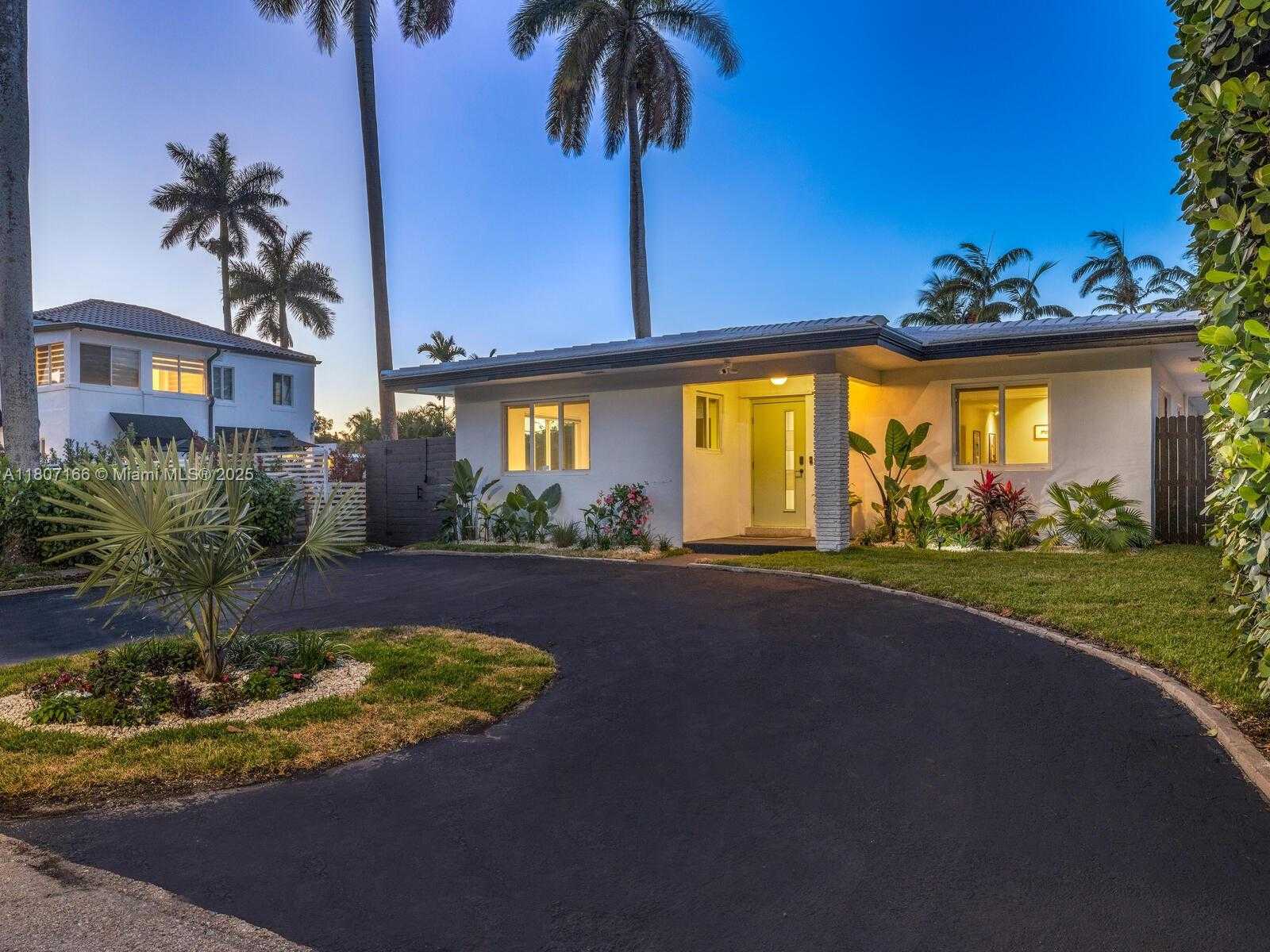 Small Image of 1221 NORTH EAST 85TH ST, Miami Number 8