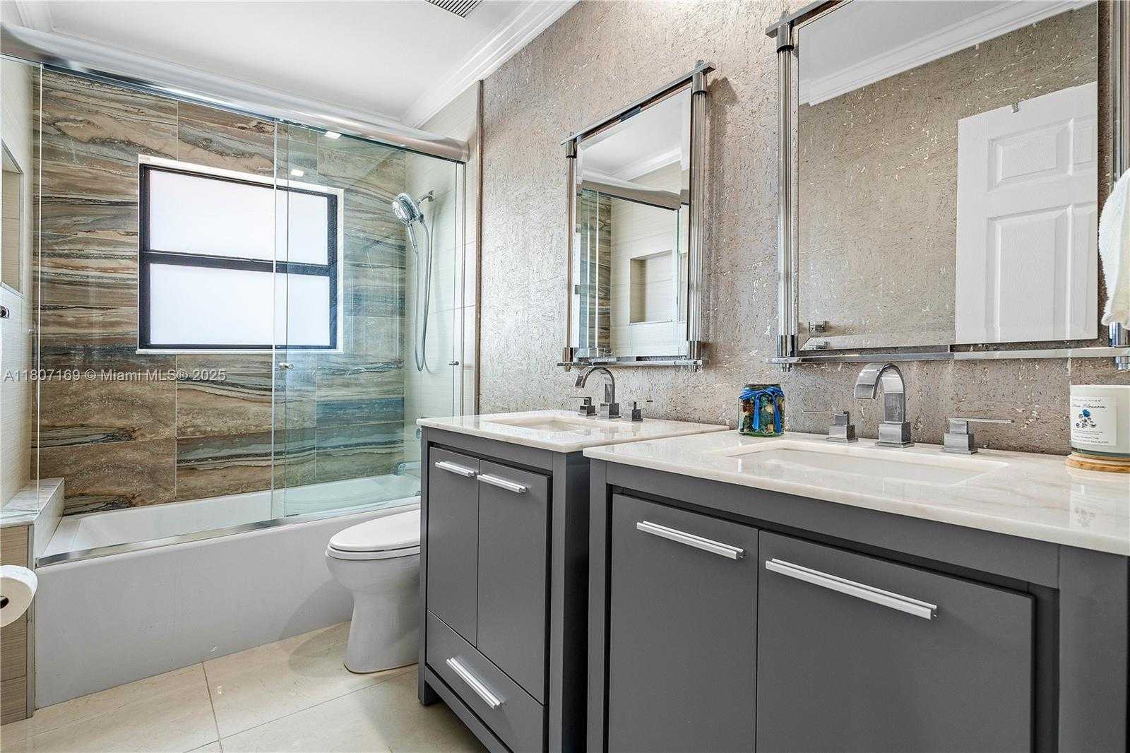 Small Image of 7056 NORTH WEST 67TH TER, Parkland Number 17