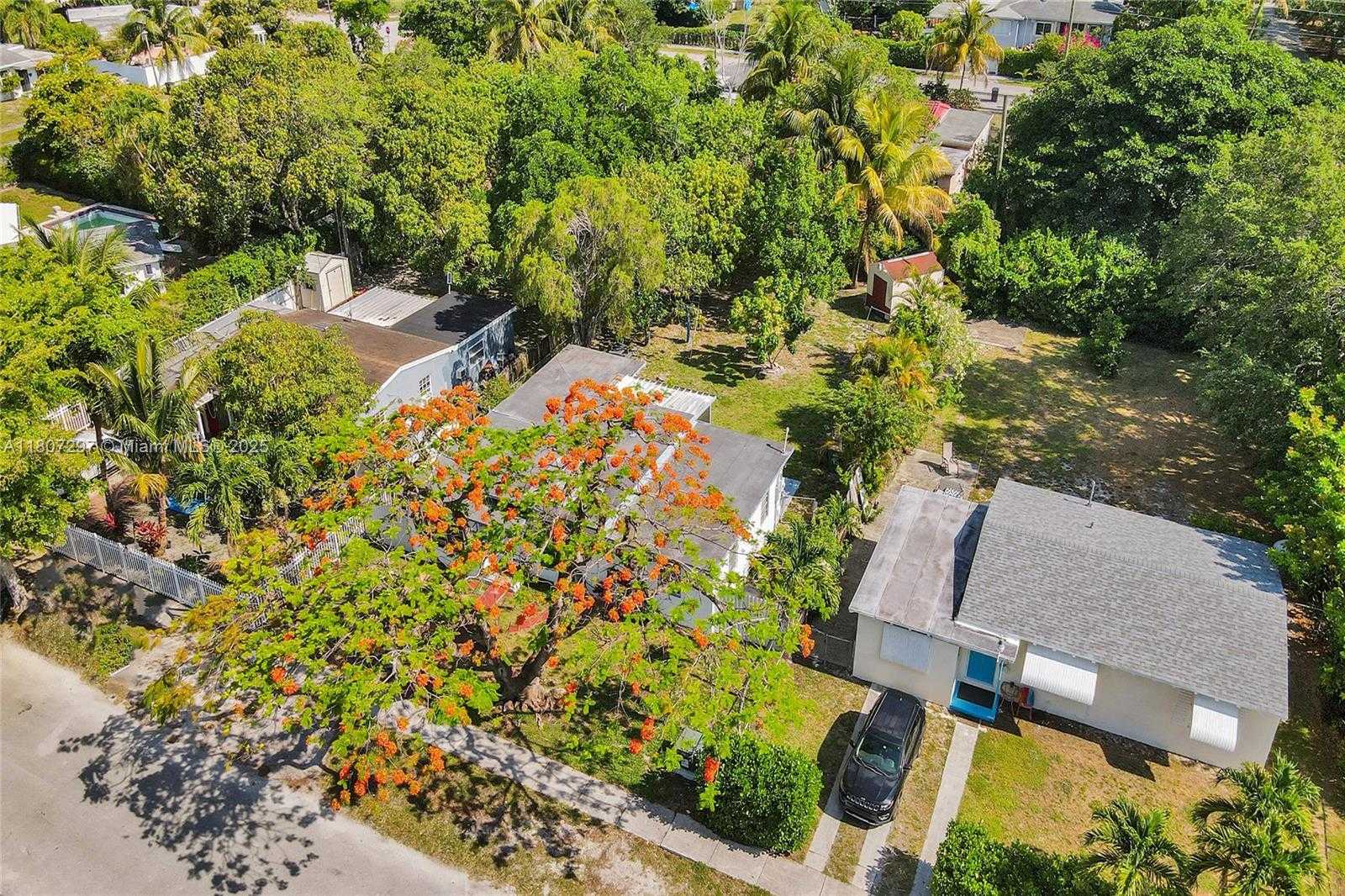 Small Image of 45 NORTH WEST 127TH ST, North Miami Number 12
