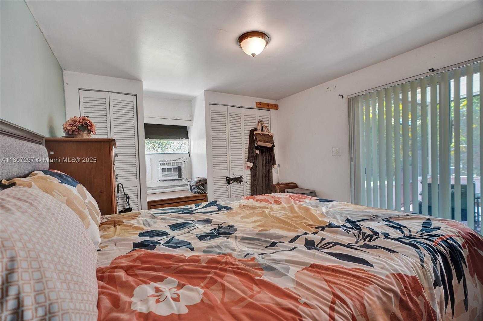 Small Image of 45 NORTH WEST 127TH ST, North Miami Number 49
