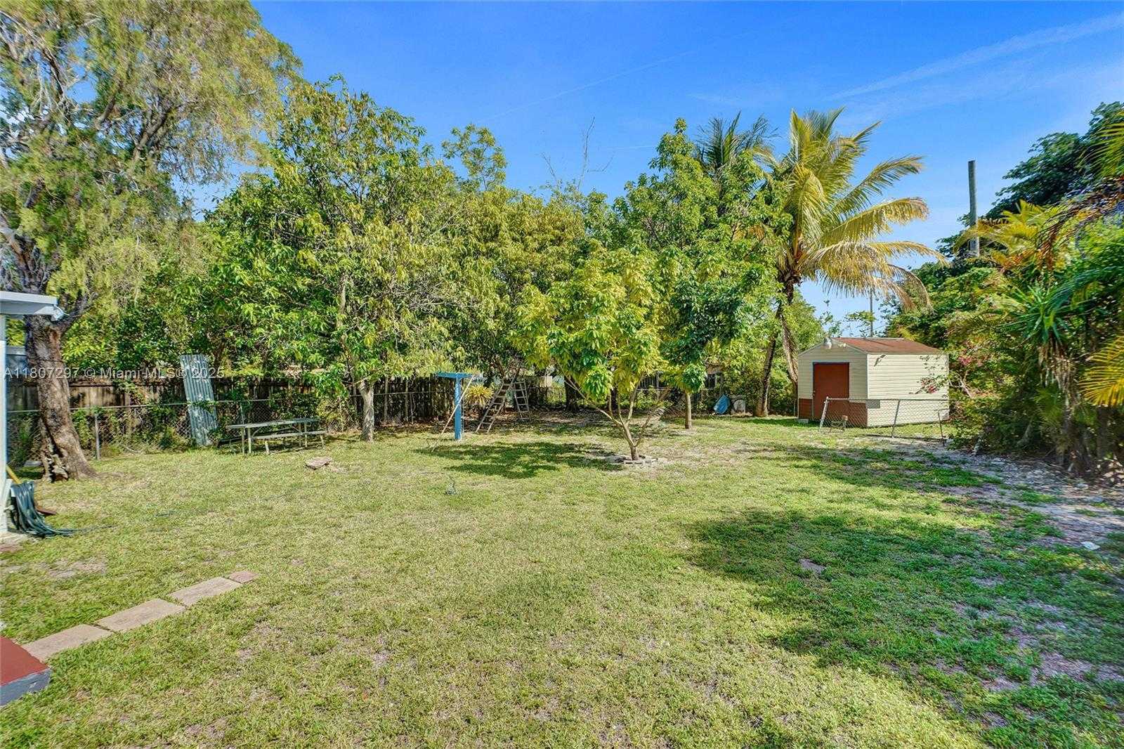 Small Image of 45 NORTH WEST 127TH ST, North Miami Number 64