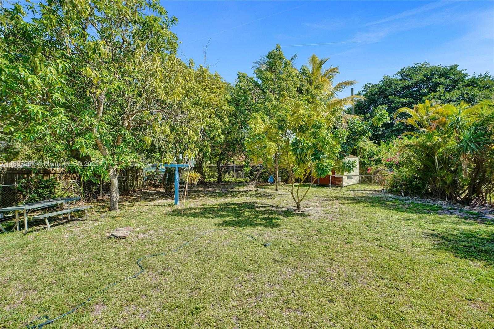 Small Image of 45 NORTH WEST 127TH ST, North Miami Number 67