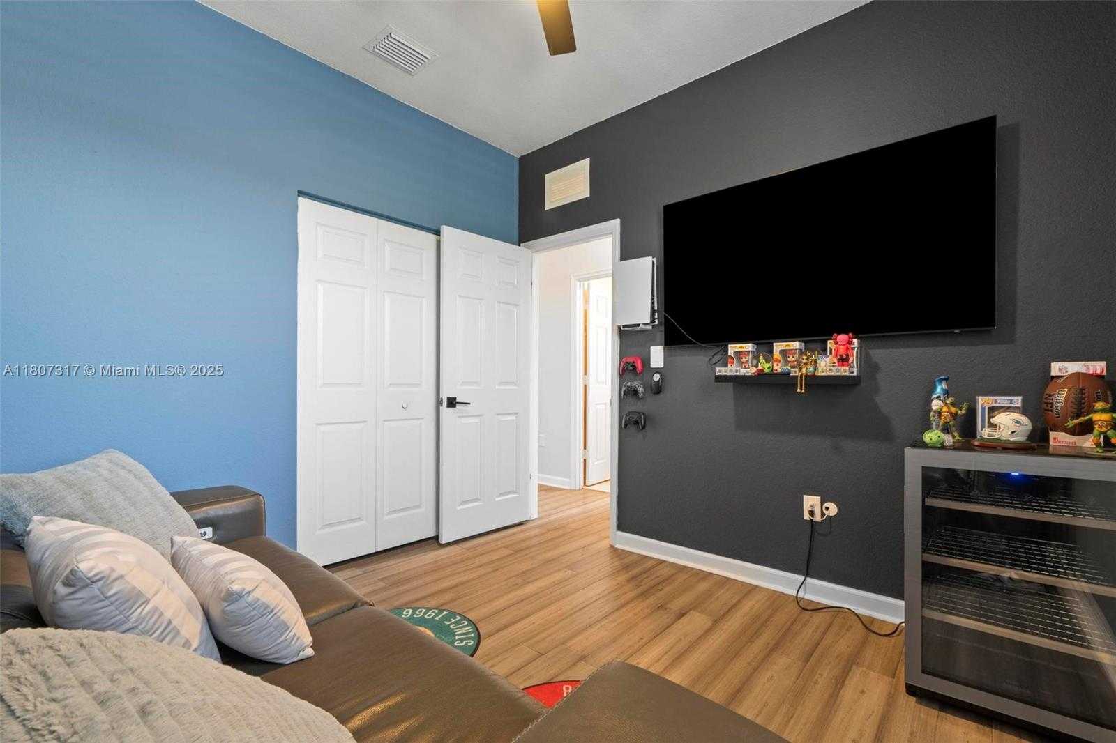 Small Image of 3756 NORTH EAST 1ST ST, Homestead Number 26