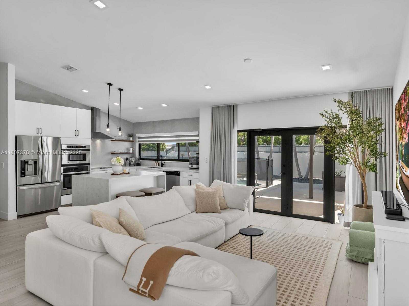 Small Image of 8425 NORTH WEST 165TH TER, Miami Lakes Number 3