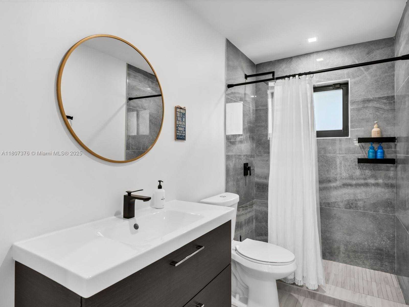 Small Image of 8425 NORTH WEST 165TH TER, Miami Lakes Number 35