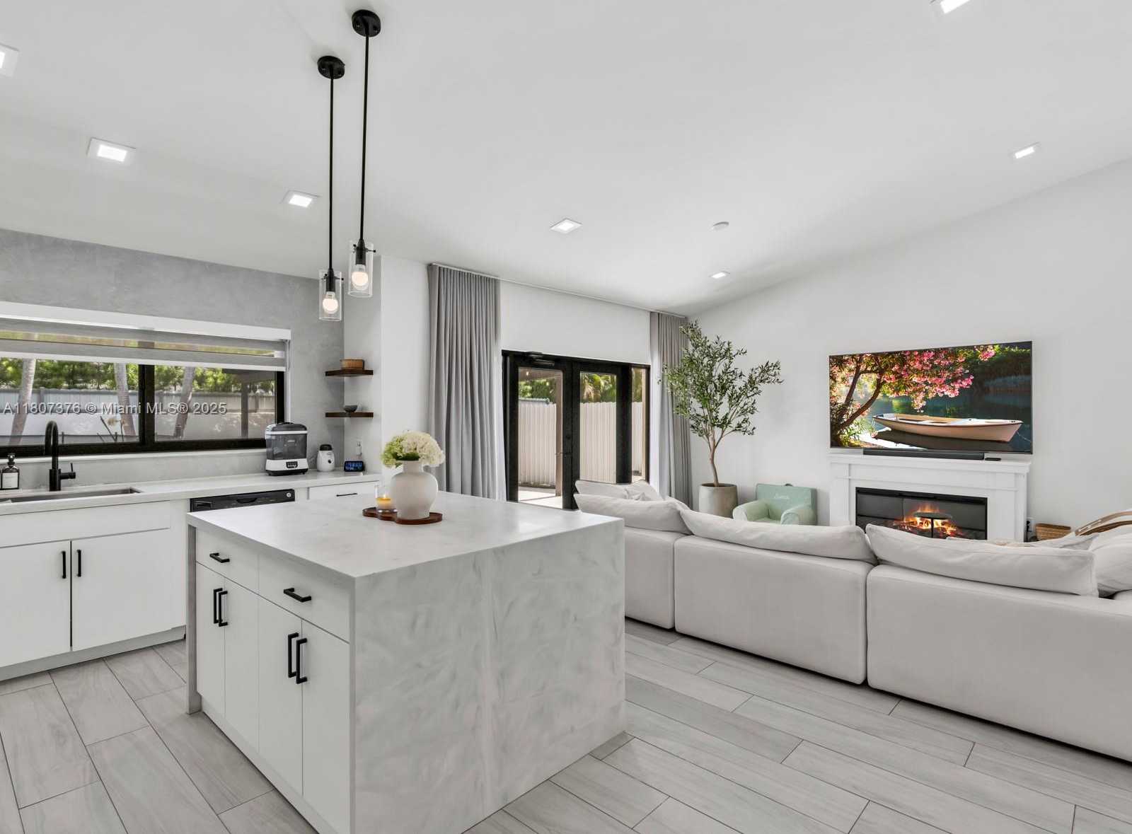 Small Image of 8425 NORTH WEST 165TH TER, Miami Lakes Number 5