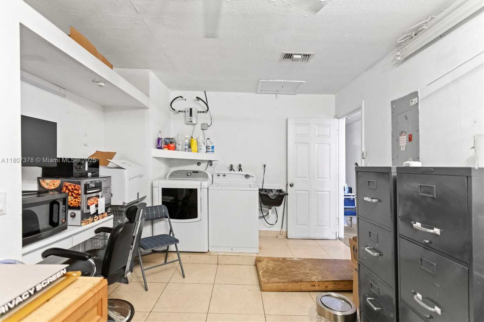 Small Image of 17320 NORTH WEST 66TH PL, Hialeah Number 20