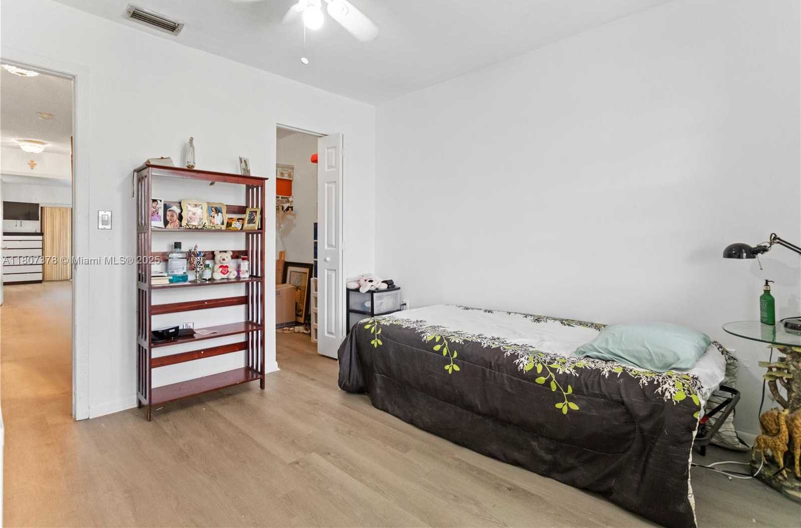 Small Image of 17320 NORTH WEST 66TH PL, Hialeah Number 23