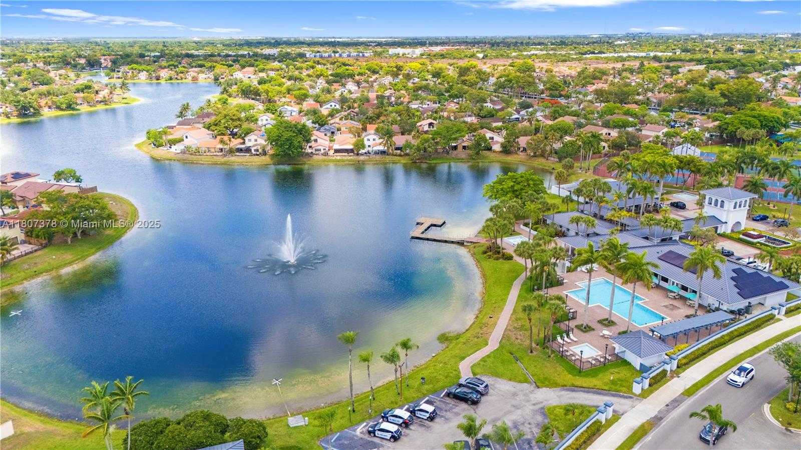 Small Image of 17320 NORTH WEST 66TH PL, Hialeah Number 37