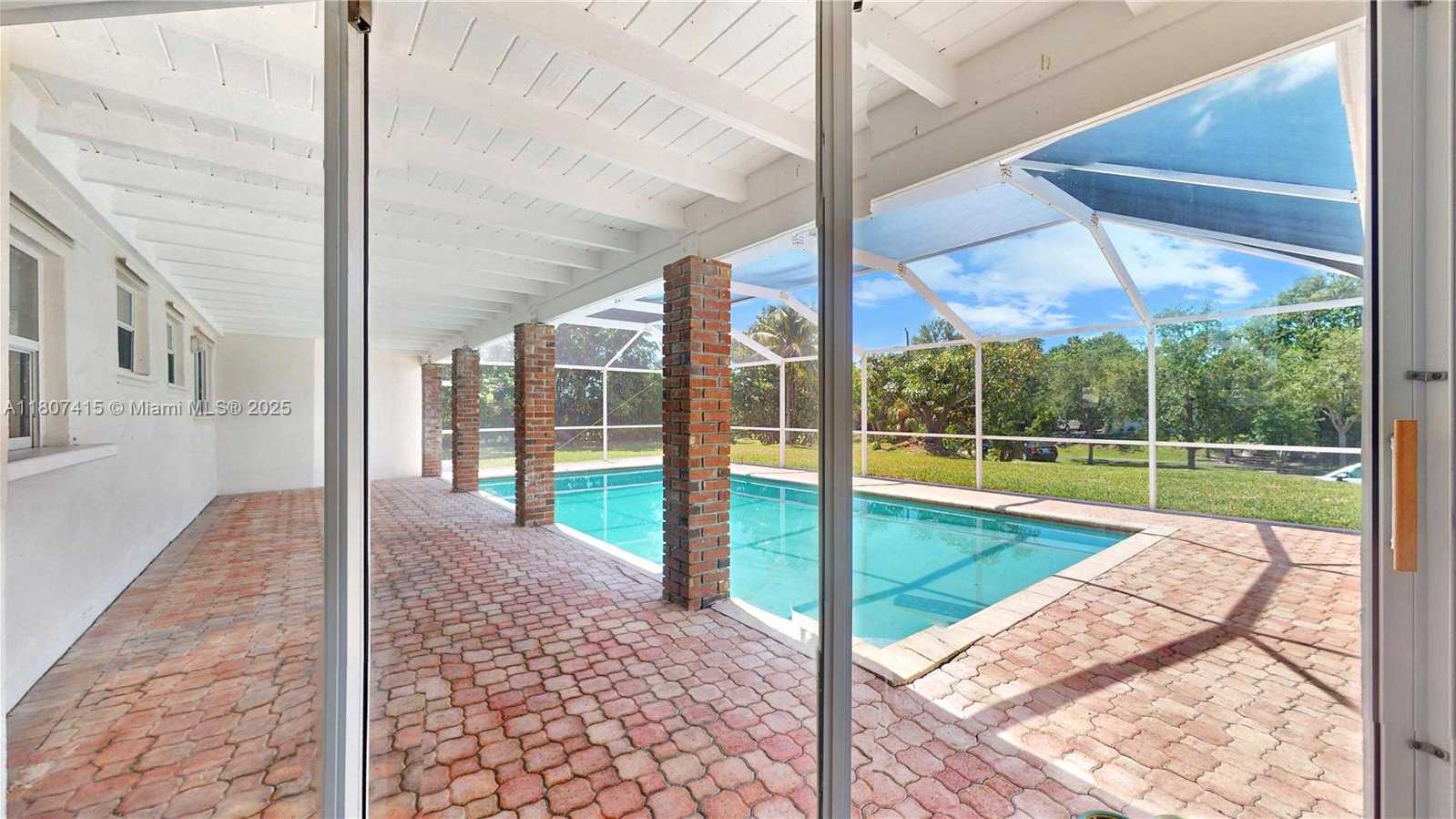 Small Image of 17535 SOUTH WEST 91ST AVE, Palmetto Bay Number 12
