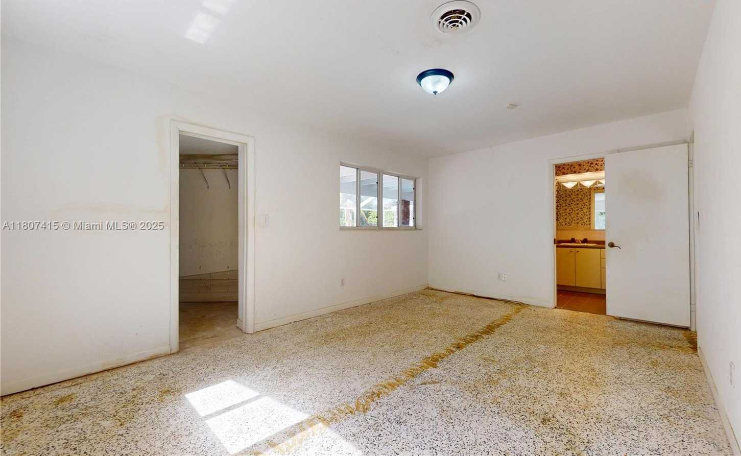 Small Image of 17535 SOUTH WEST 91ST AVE, Palmetto Bay Number 14