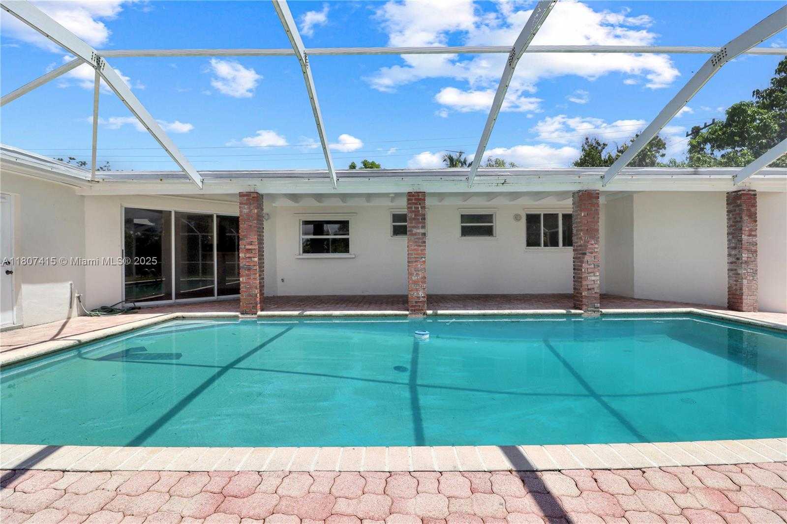 Small Image of 17535 SOUTH WEST 91ST AVE, Palmetto Bay Number 27