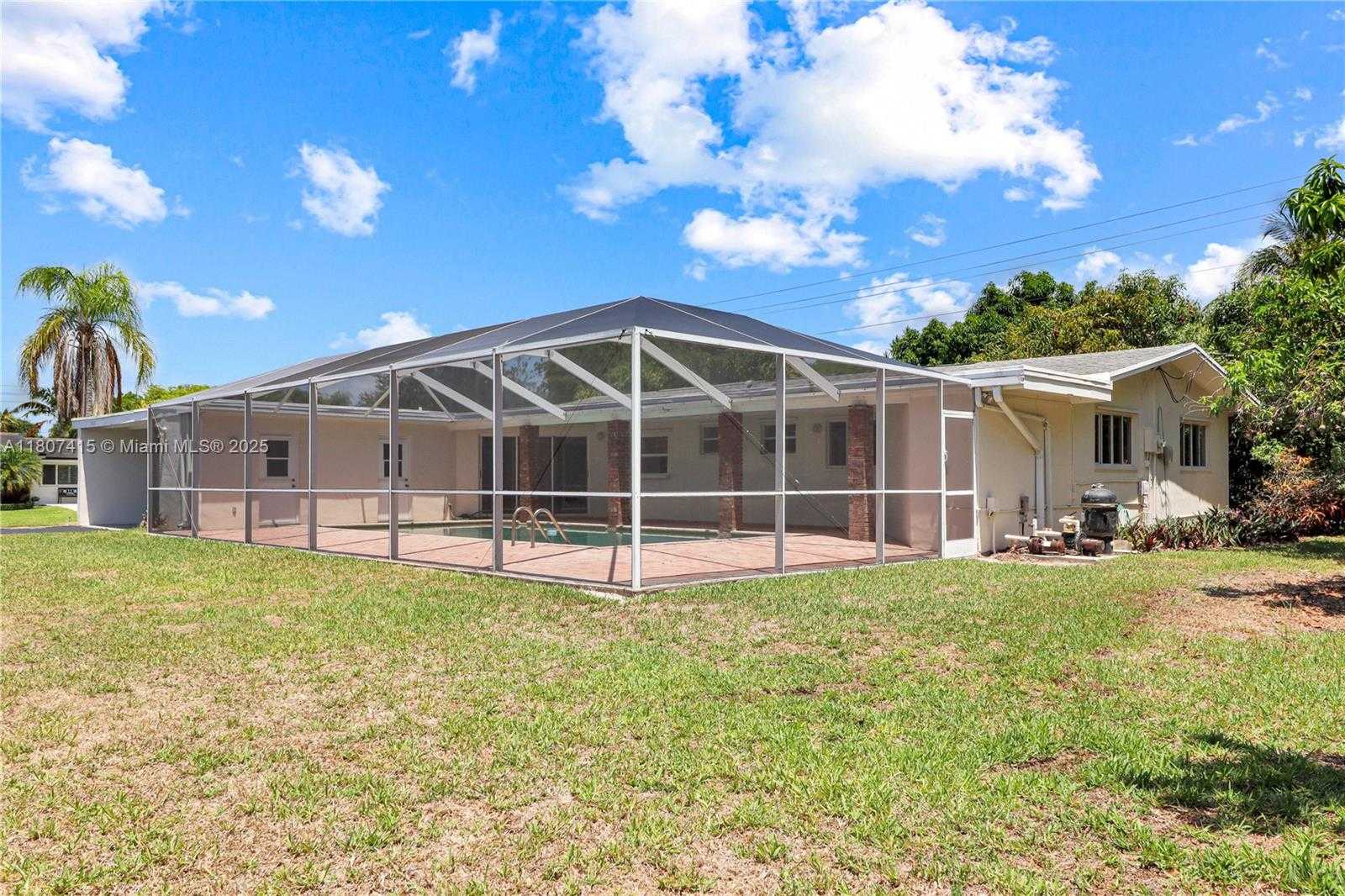 Small Image of 17535 SOUTH WEST 91ST AVE, Palmetto Bay Number 29