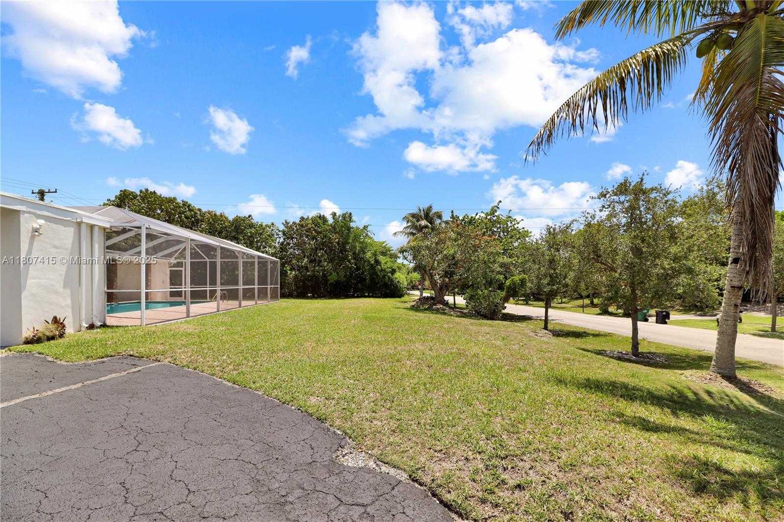 Small Image of 17535 SOUTH WEST 91ST AVE, Palmetto Bay Number 37