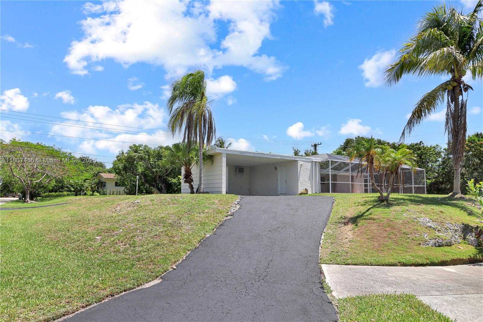 Small Image of 17535 SOUTH WEST 91ST AVE, Palmetto Bay Number 39