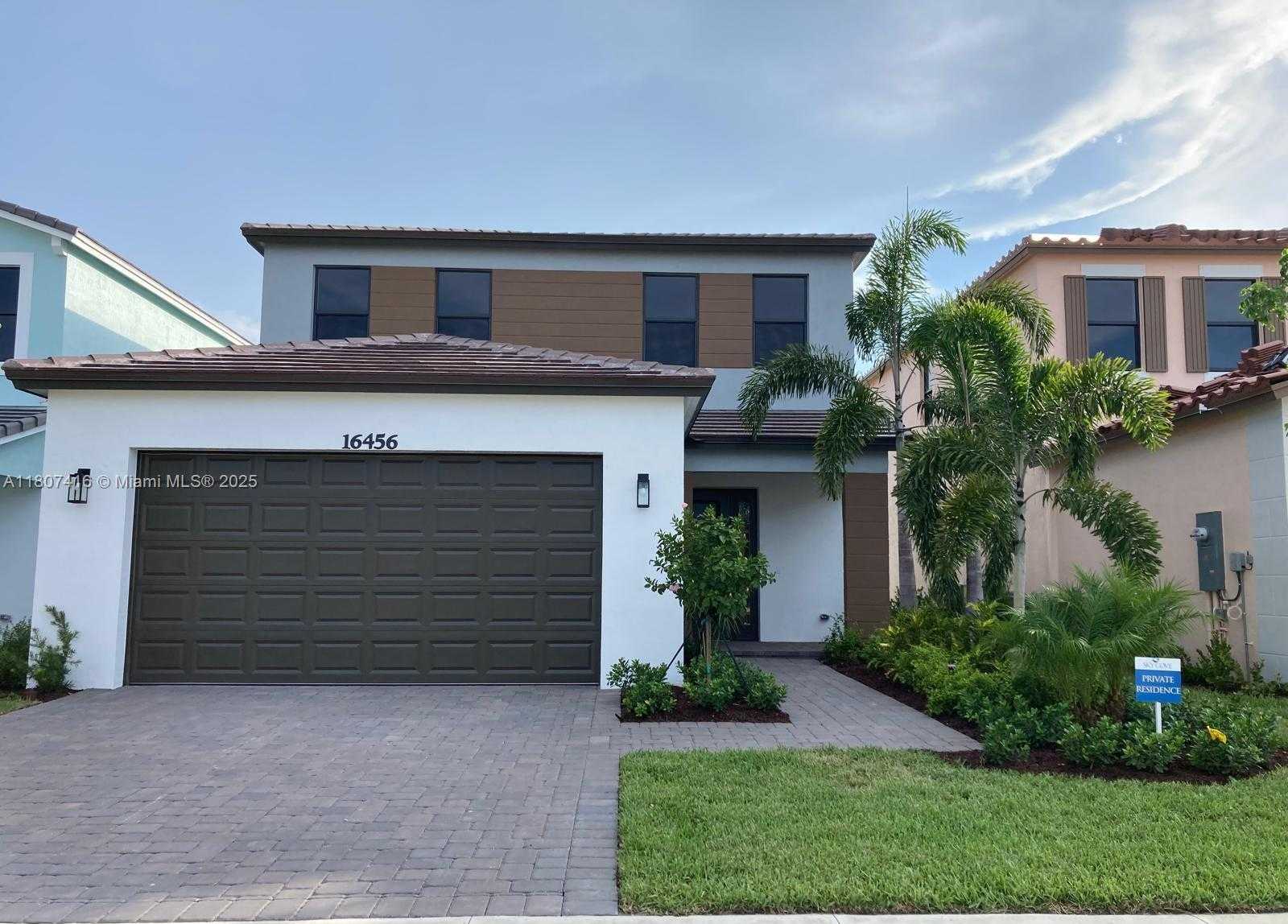 Small Image of 16456 SEA TURTLE PL, Westlake Number 2